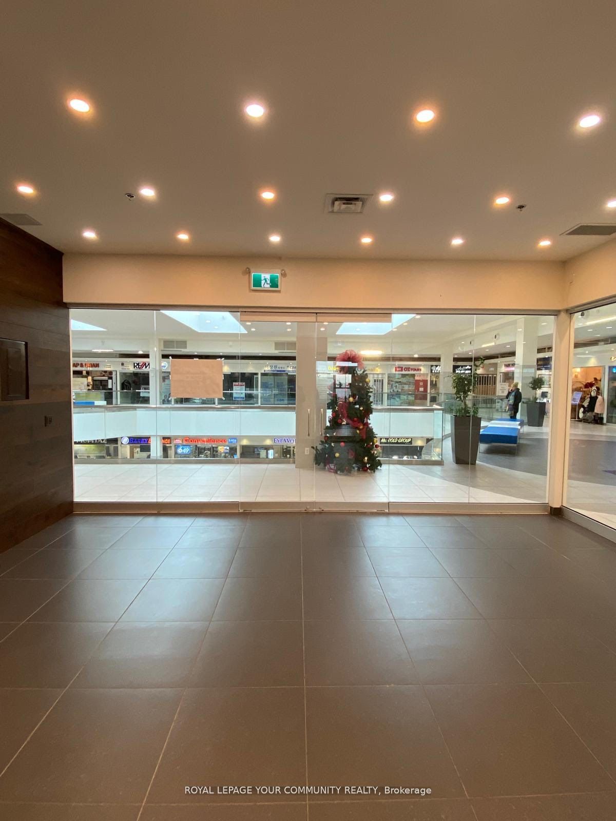 7181 Yonge Street 280 Property Photo 7