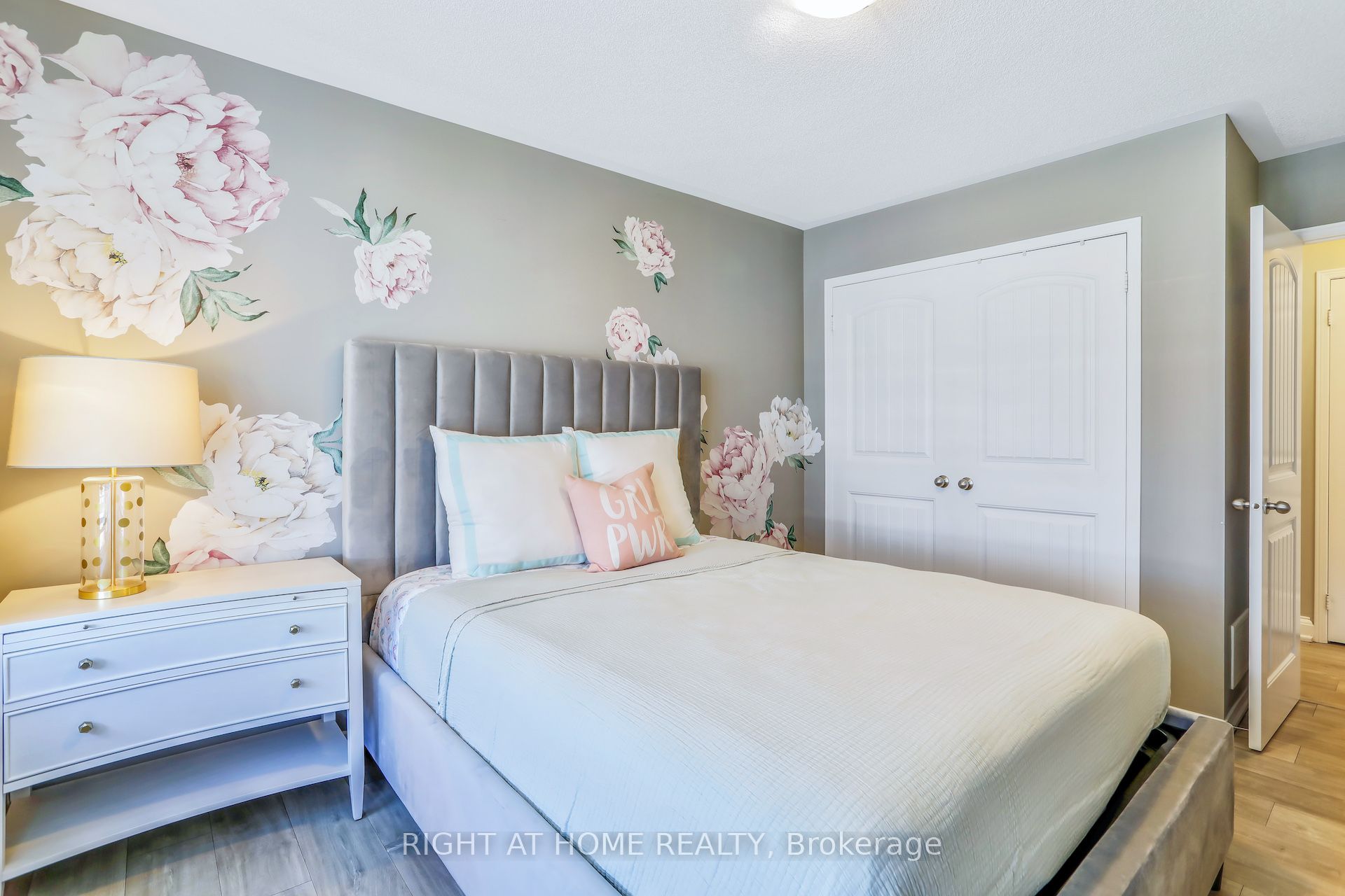 19 Amberwing Landing Property Photo 21