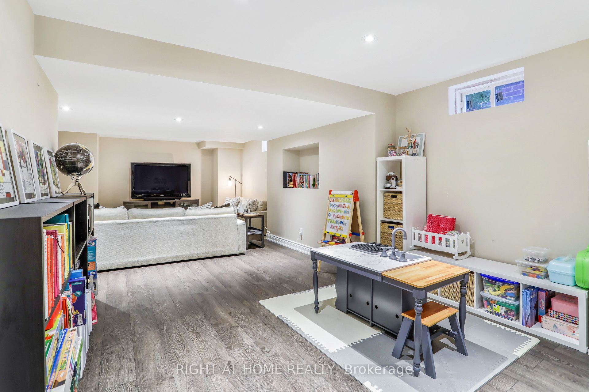 19 Amberwing Landing Property Photo 23