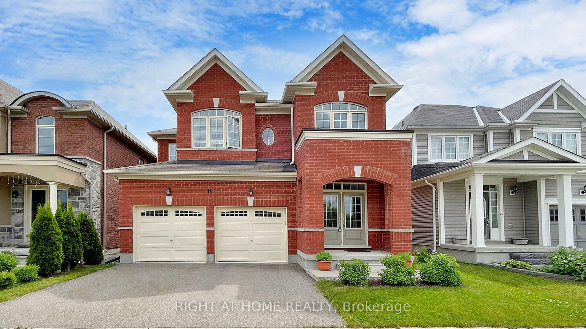 11 Robert Wilson Crescent Property Photo 1