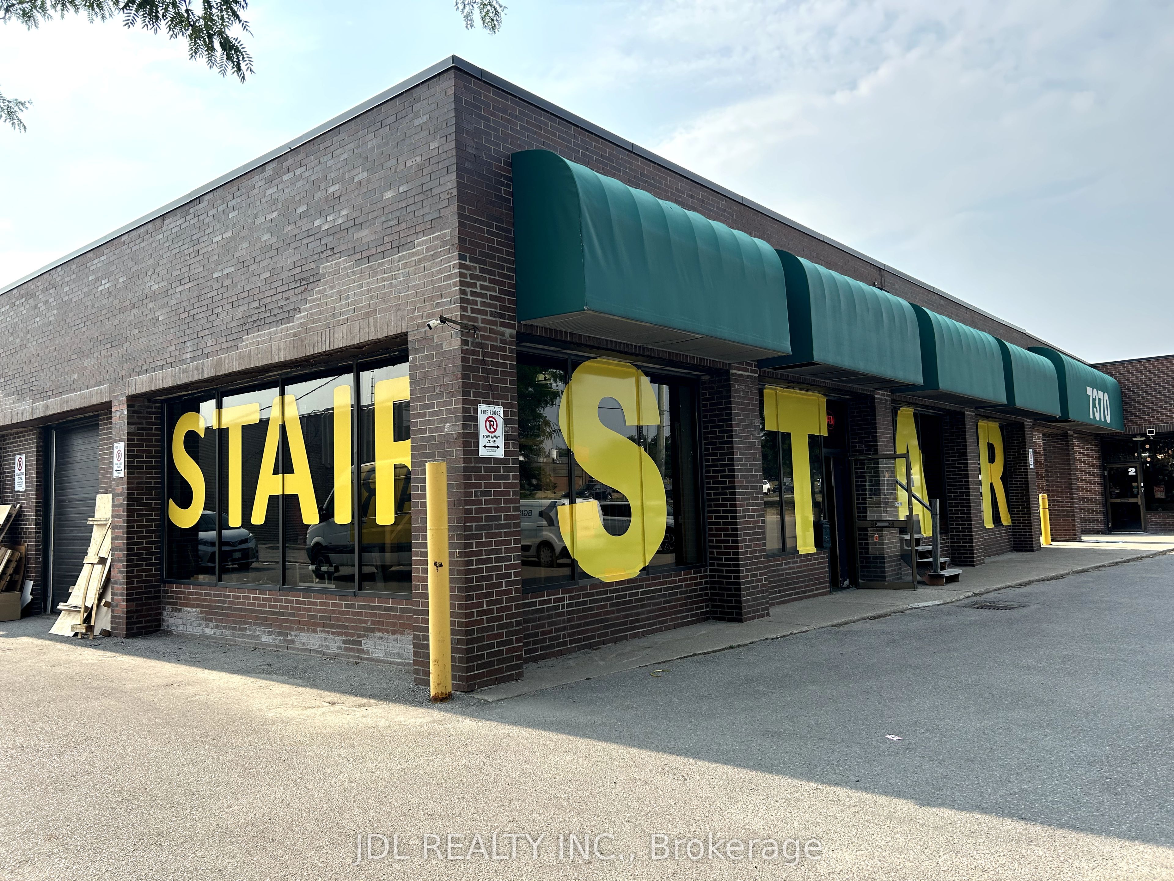 7370 Woodbine Avenue Unit 1 Property Photo 23