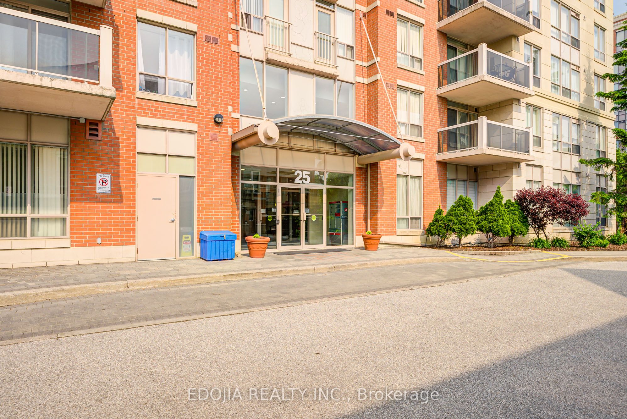 #506 - 25 Times Avenue Property Photo 3