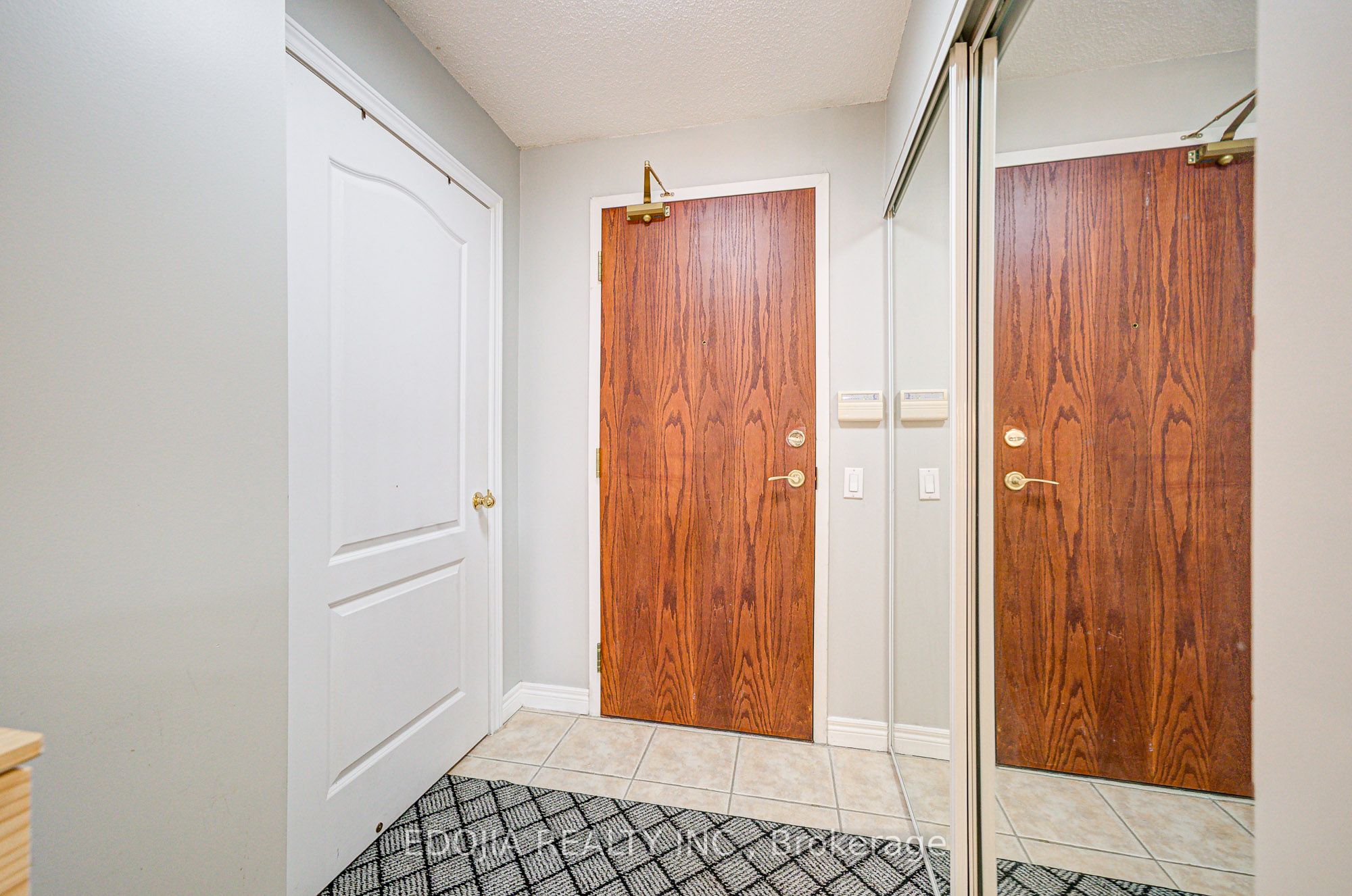 #506 - 25 Times Avenue Property Photo 8