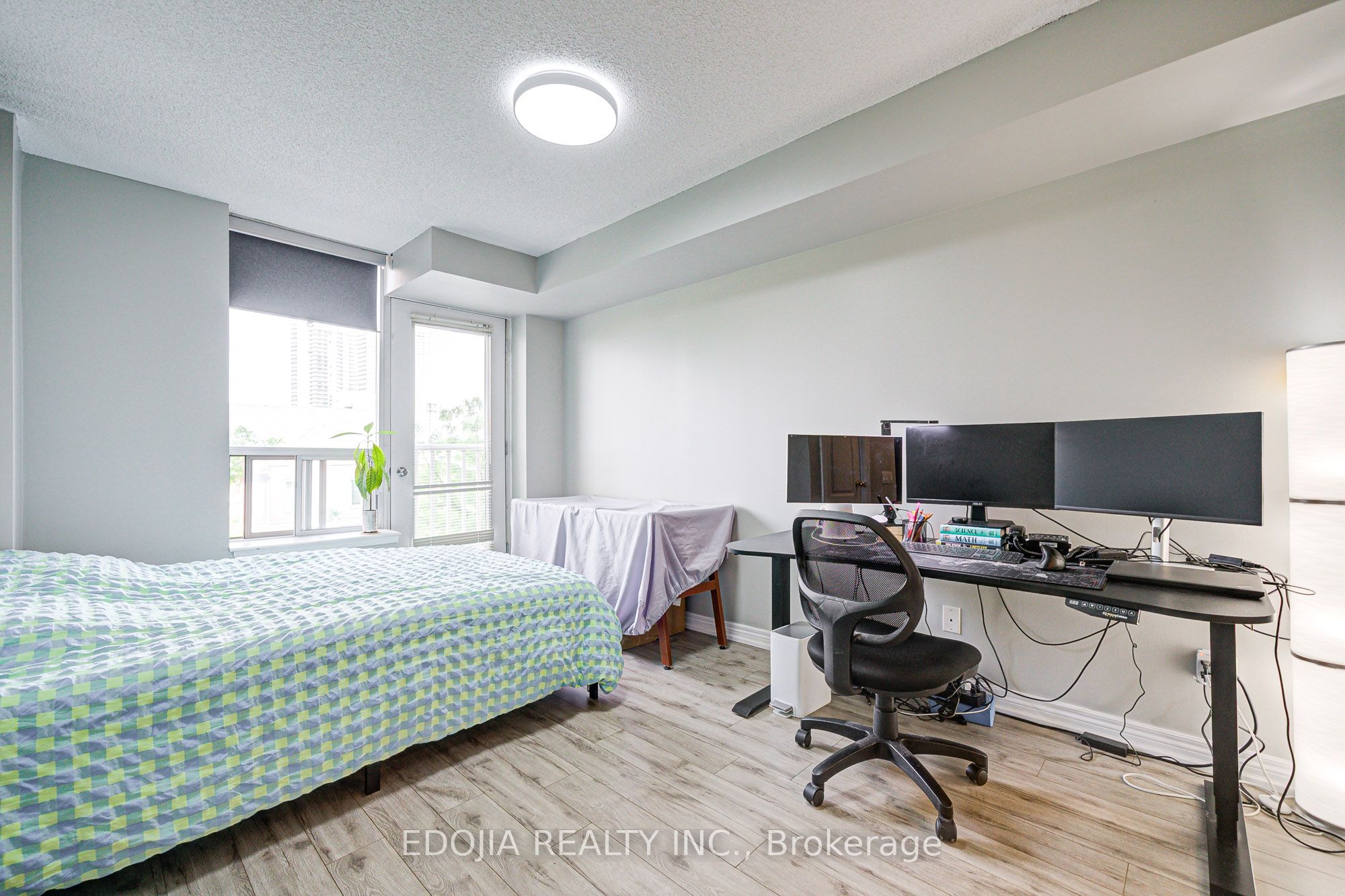 #506 - 25 Times Avenue Property Photo 30