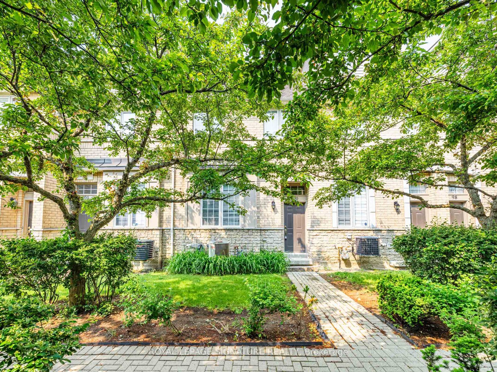 23 Observatory Lane 100 Property Photo 1