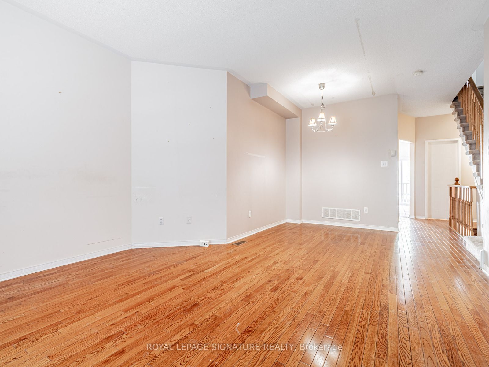 23 Observatory Lane 100 Property Photo 6