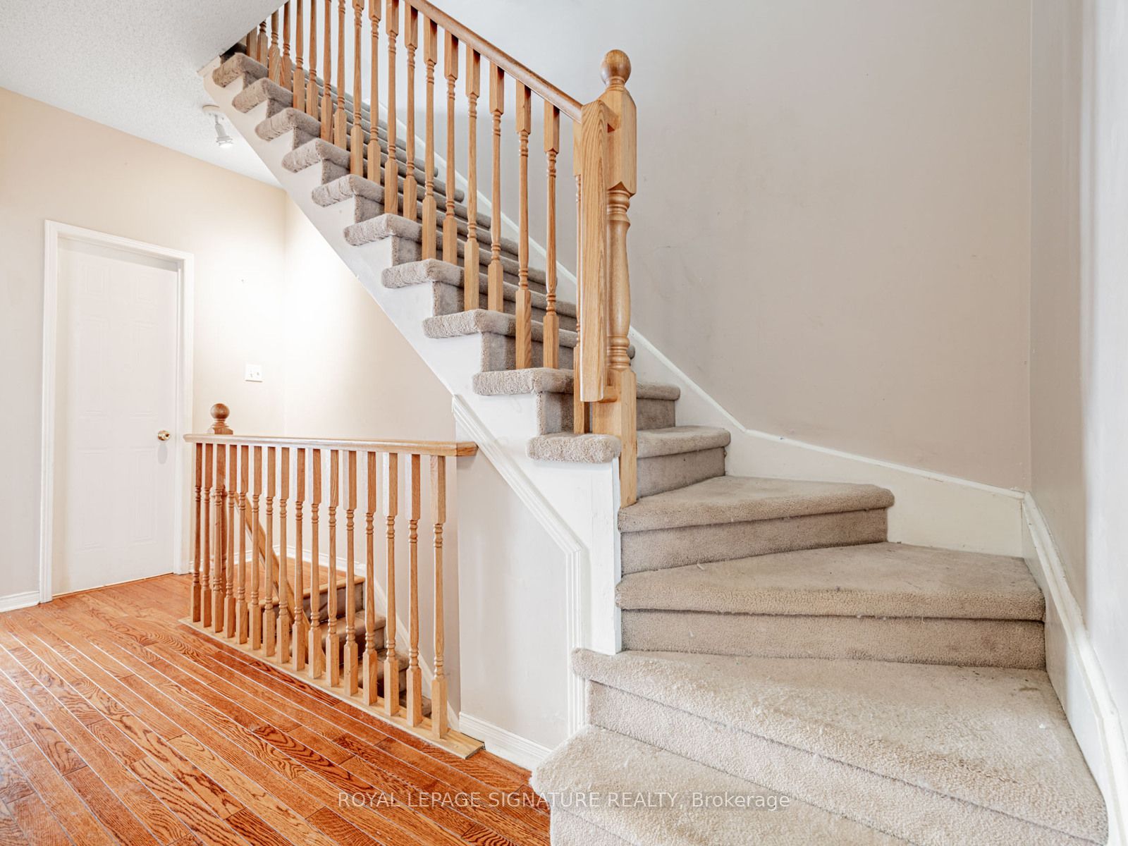 23 Observatory Lane 100 Property Photo 9