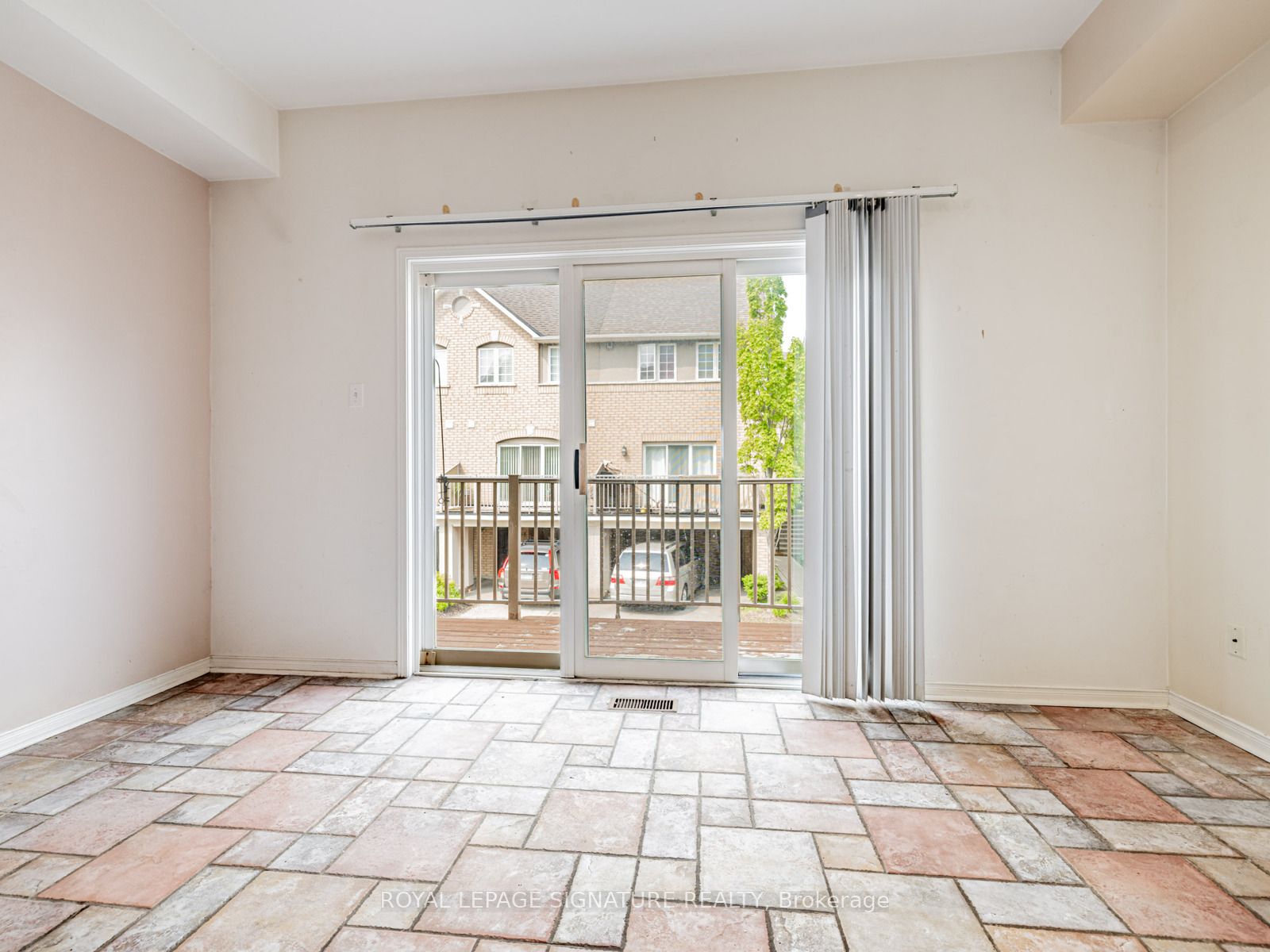 23 Observatory Lane 100 Property Photo 13