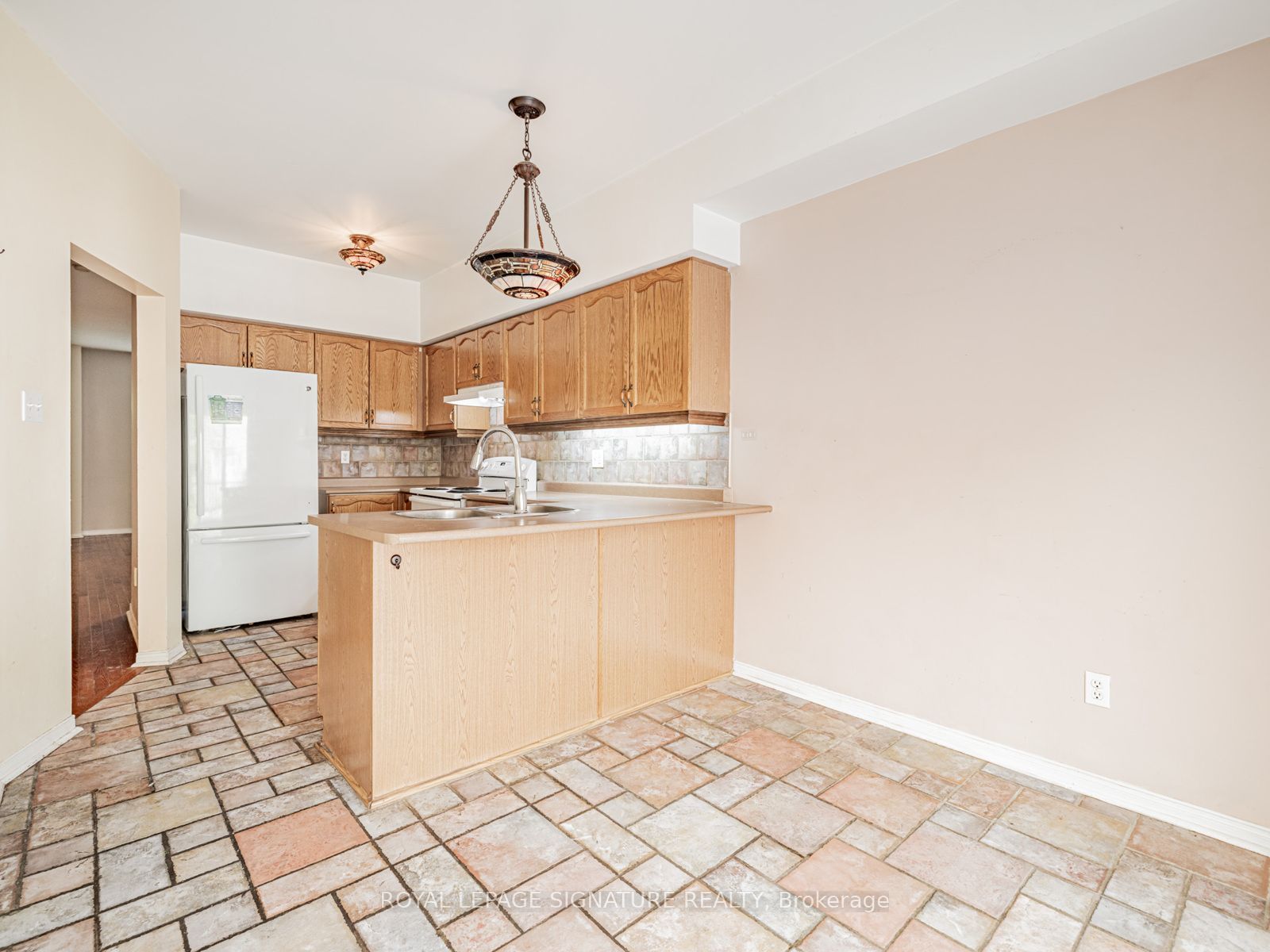 23 Observatory Lane 100 Property Photo 17