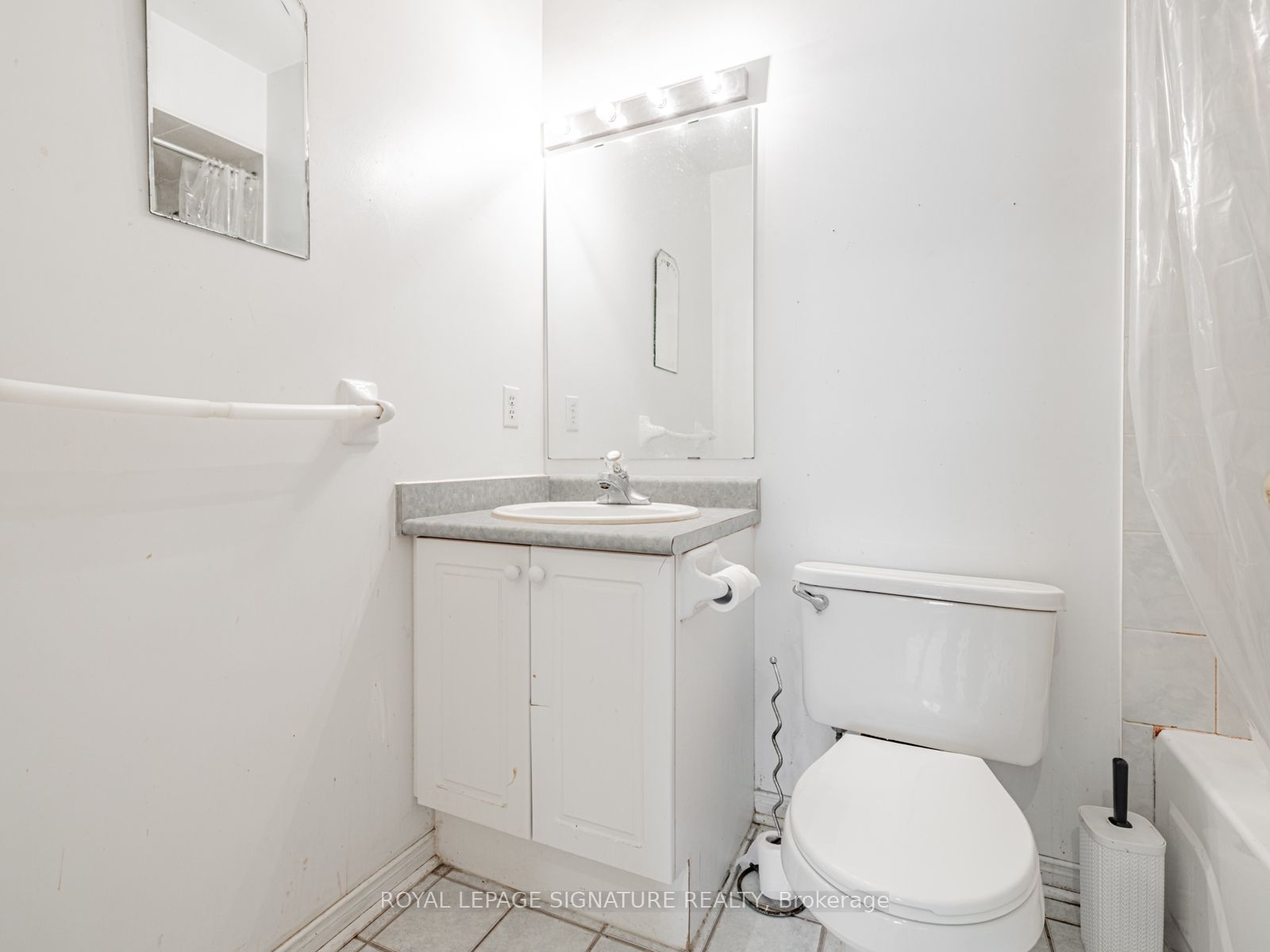 23 Observatory Lane 100 Property Photo 24