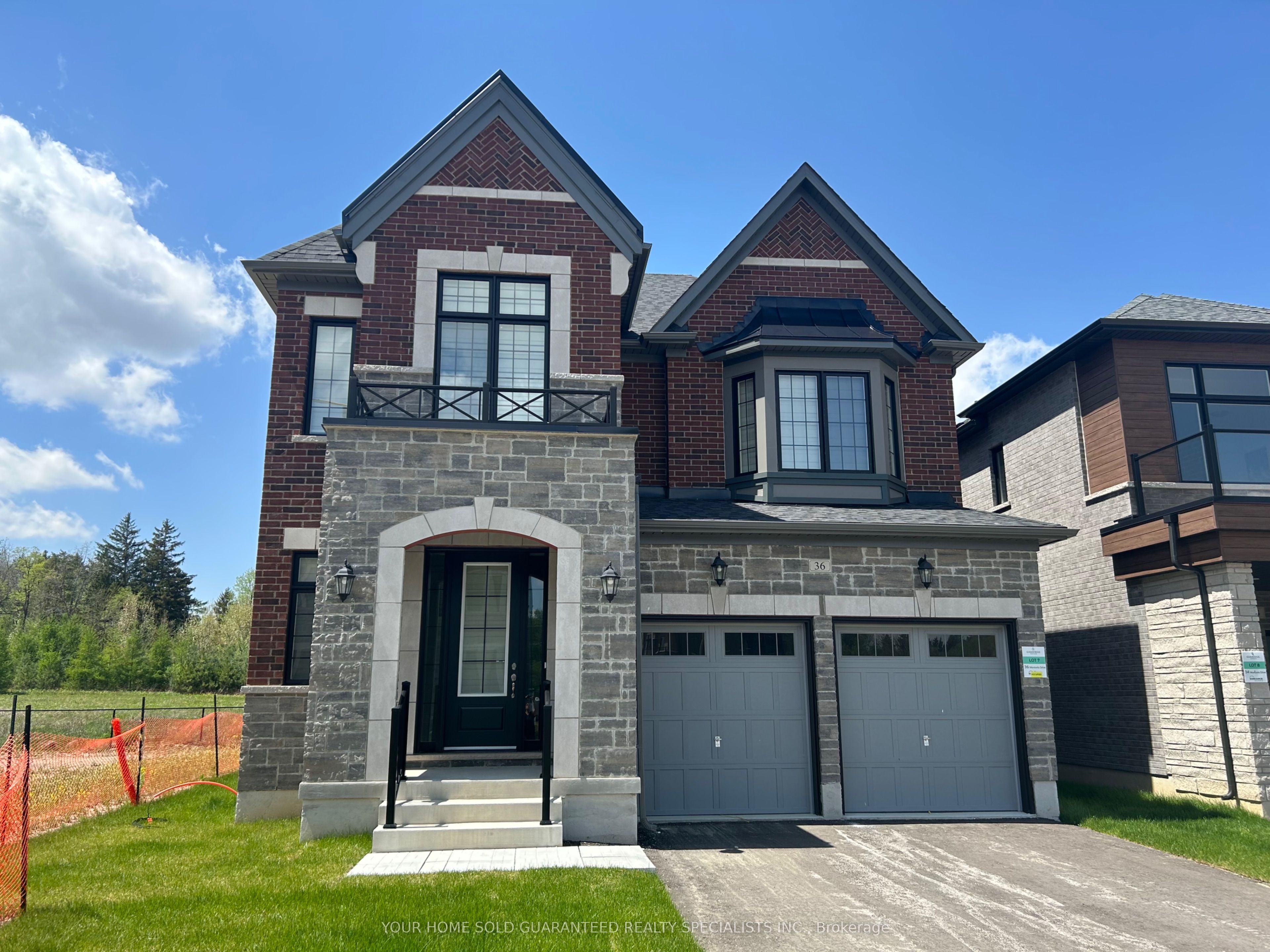36 Montorio Dr Property Photo 1