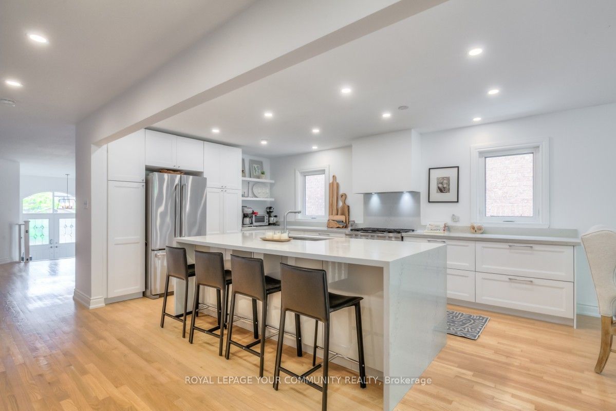 503 Silken Laumann Drive Property Photo 16