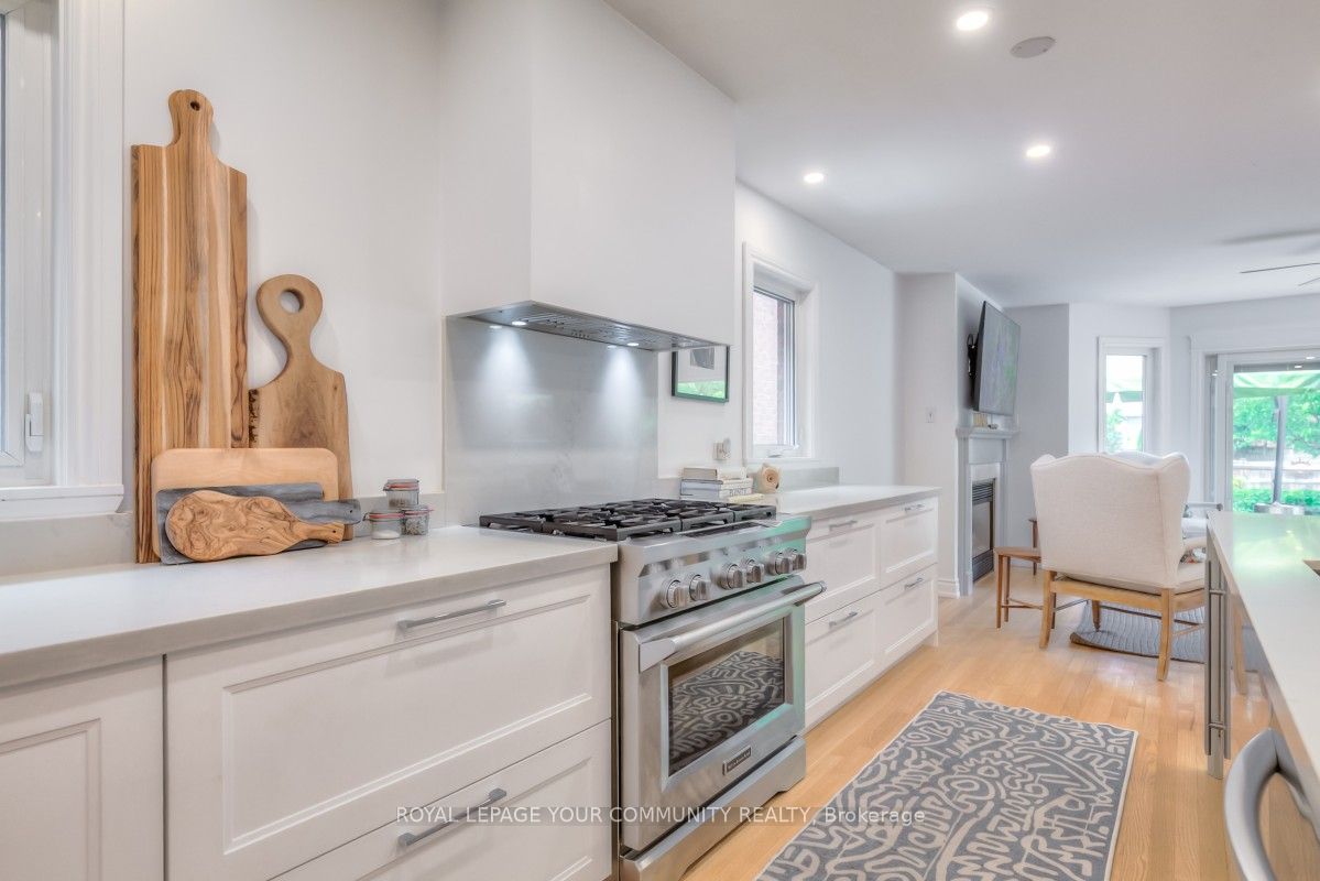 503 Silken Laumann Drive Property Photo 17