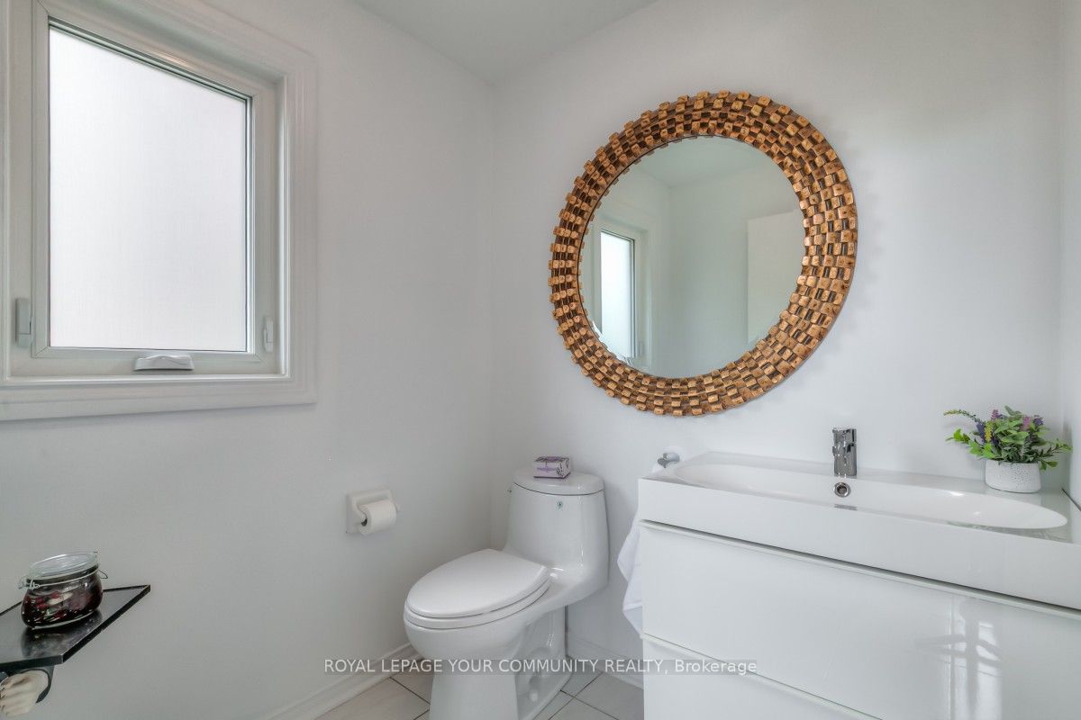 503 Silken Laumann Drive Property Photo 18
