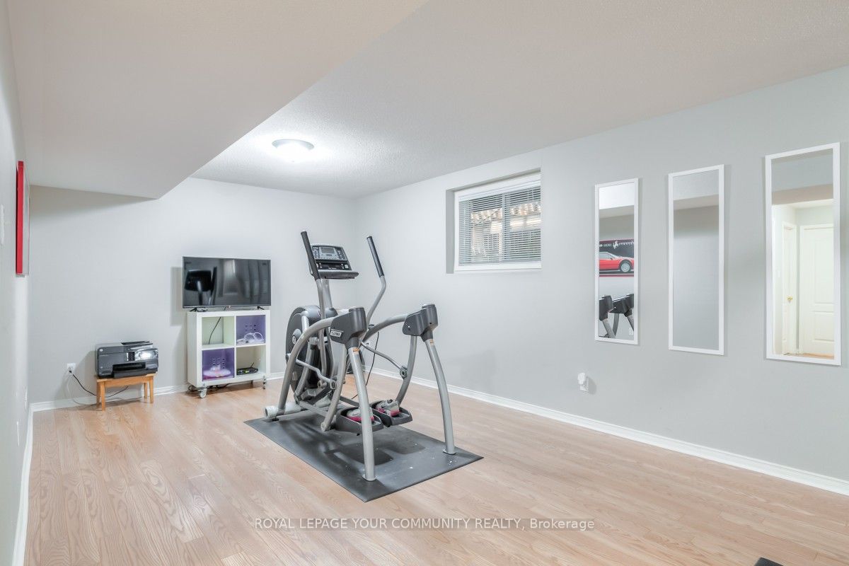 503 Silken Laumann Drive Property Photo 28