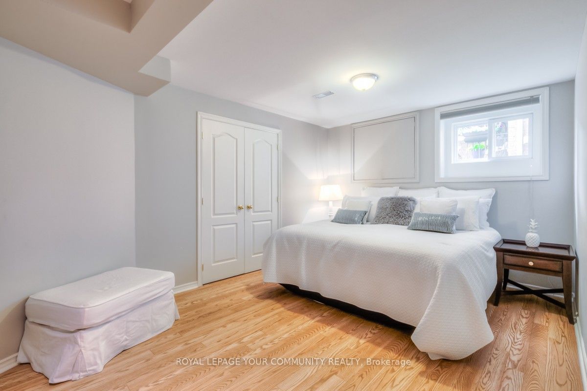 503 Silken Laumann Drive Property Photo 32