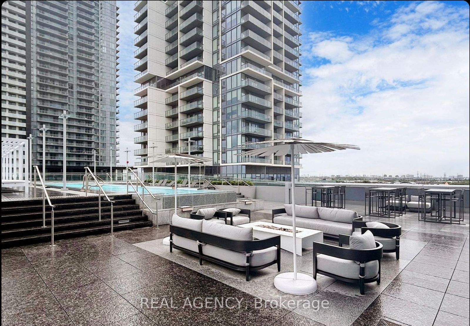 1000 Portage Parkway 3008 Property Photo 5