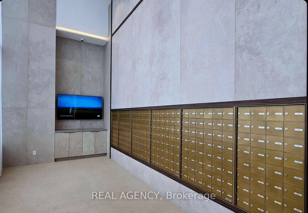 1000 Portage Parkway 3008 Property Photo 19