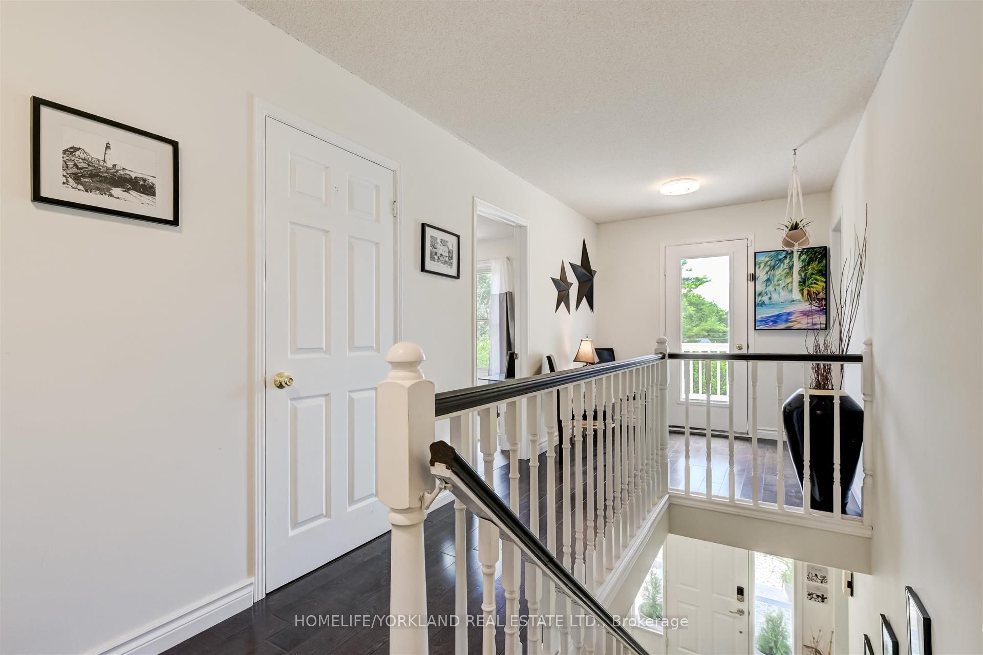 101 Lake Drive N Property Photo 13