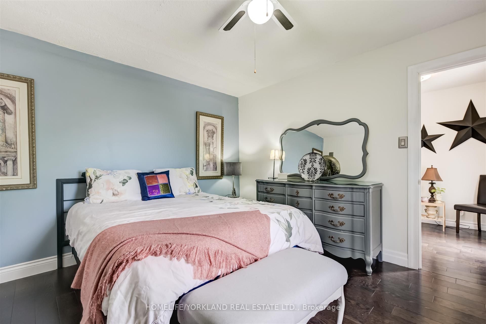 101 Lake Drive N Property Photo 14