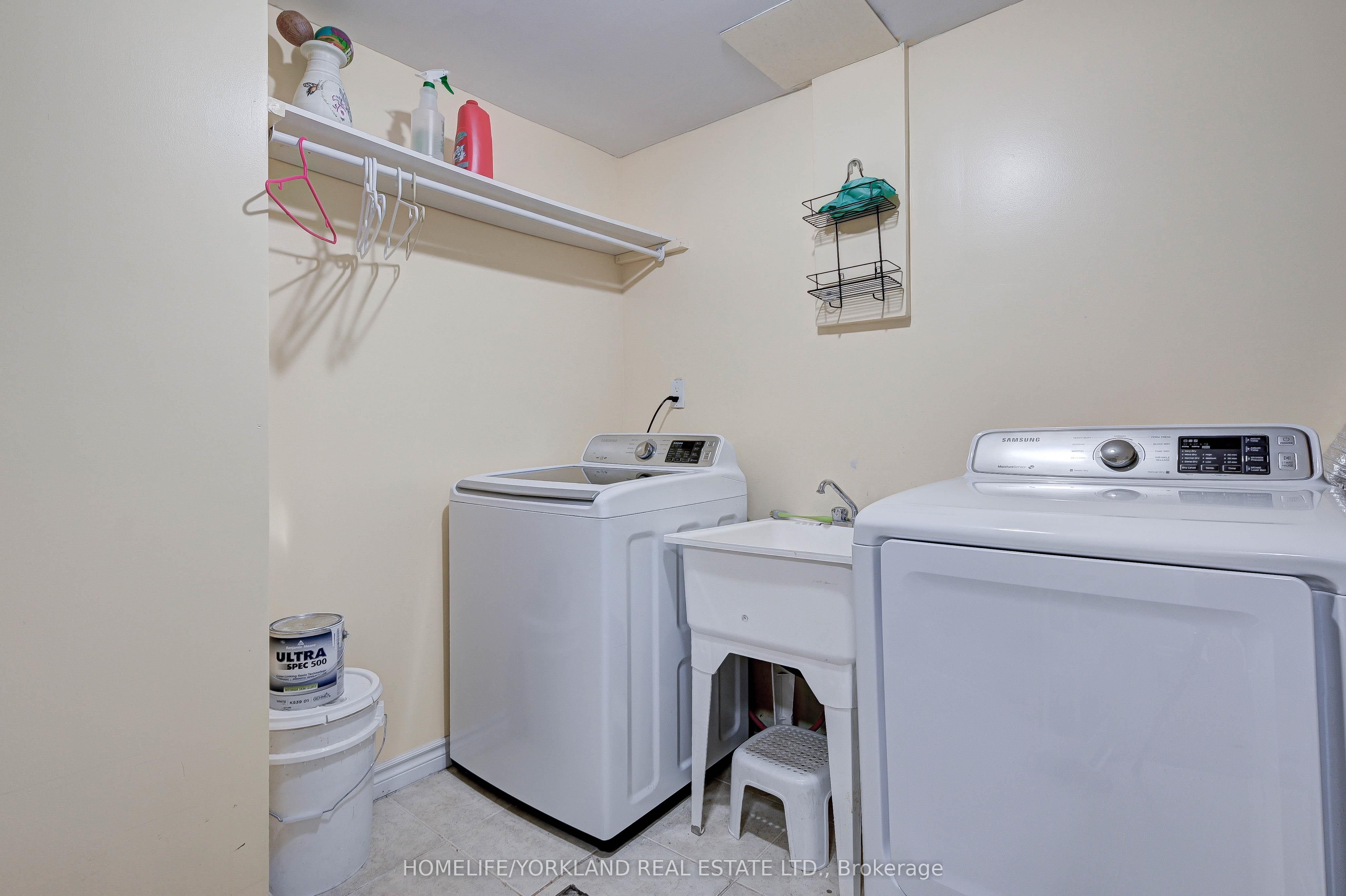 101 Lake Drive N Property Photo 26