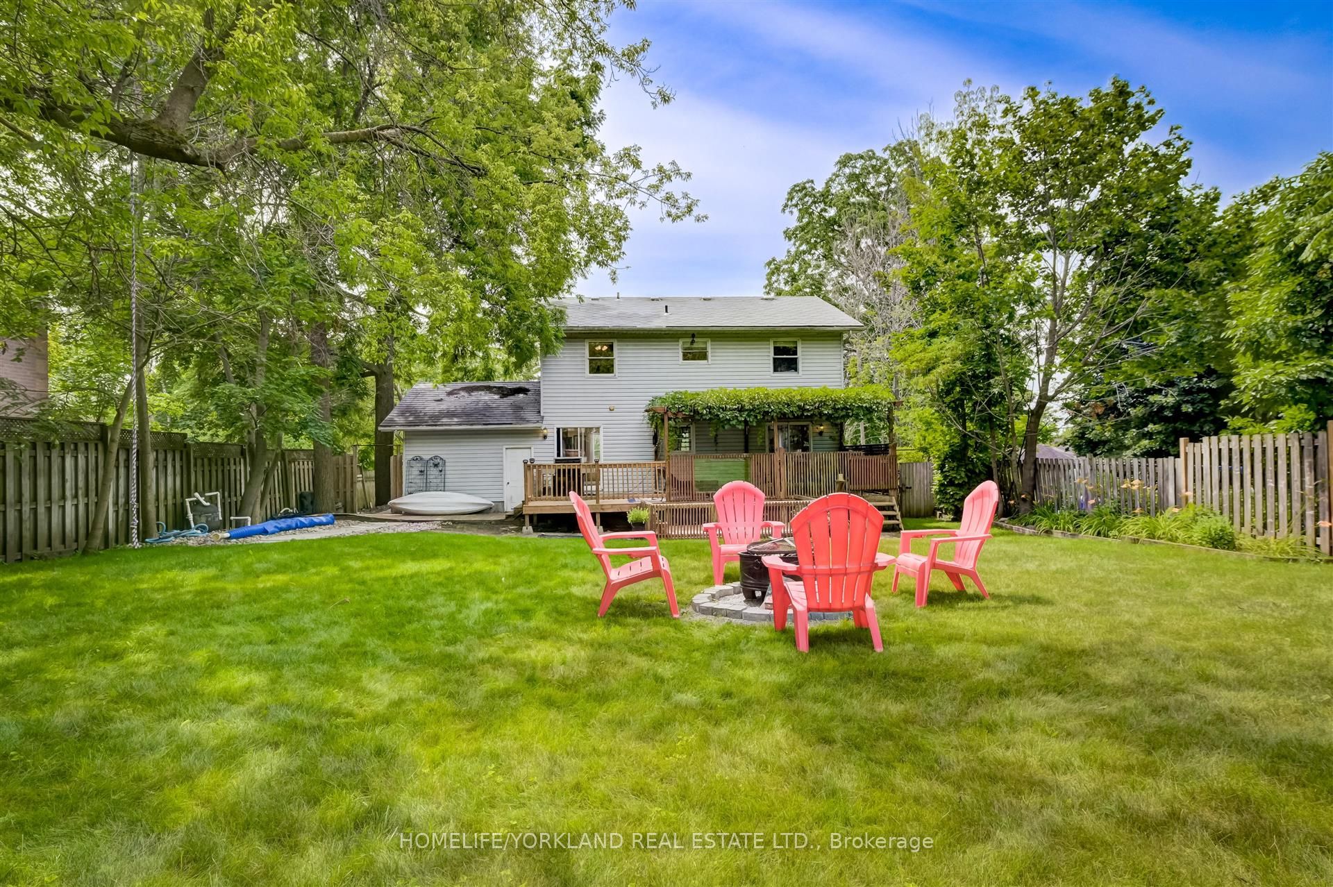 101 Lake Drive N Property Photo 29