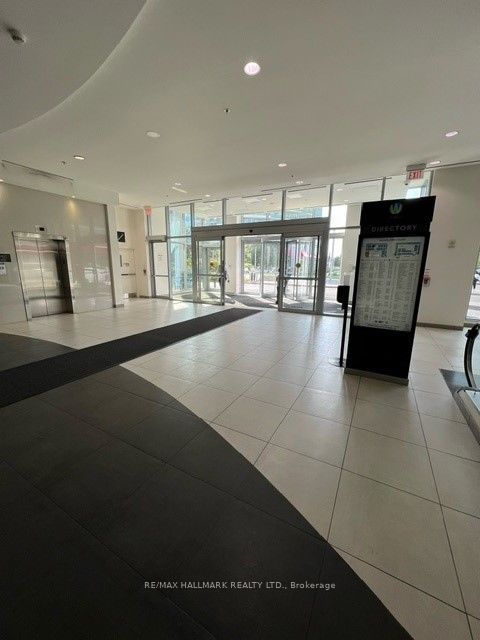 7181 Yonge Street 181 Property Photo 8
