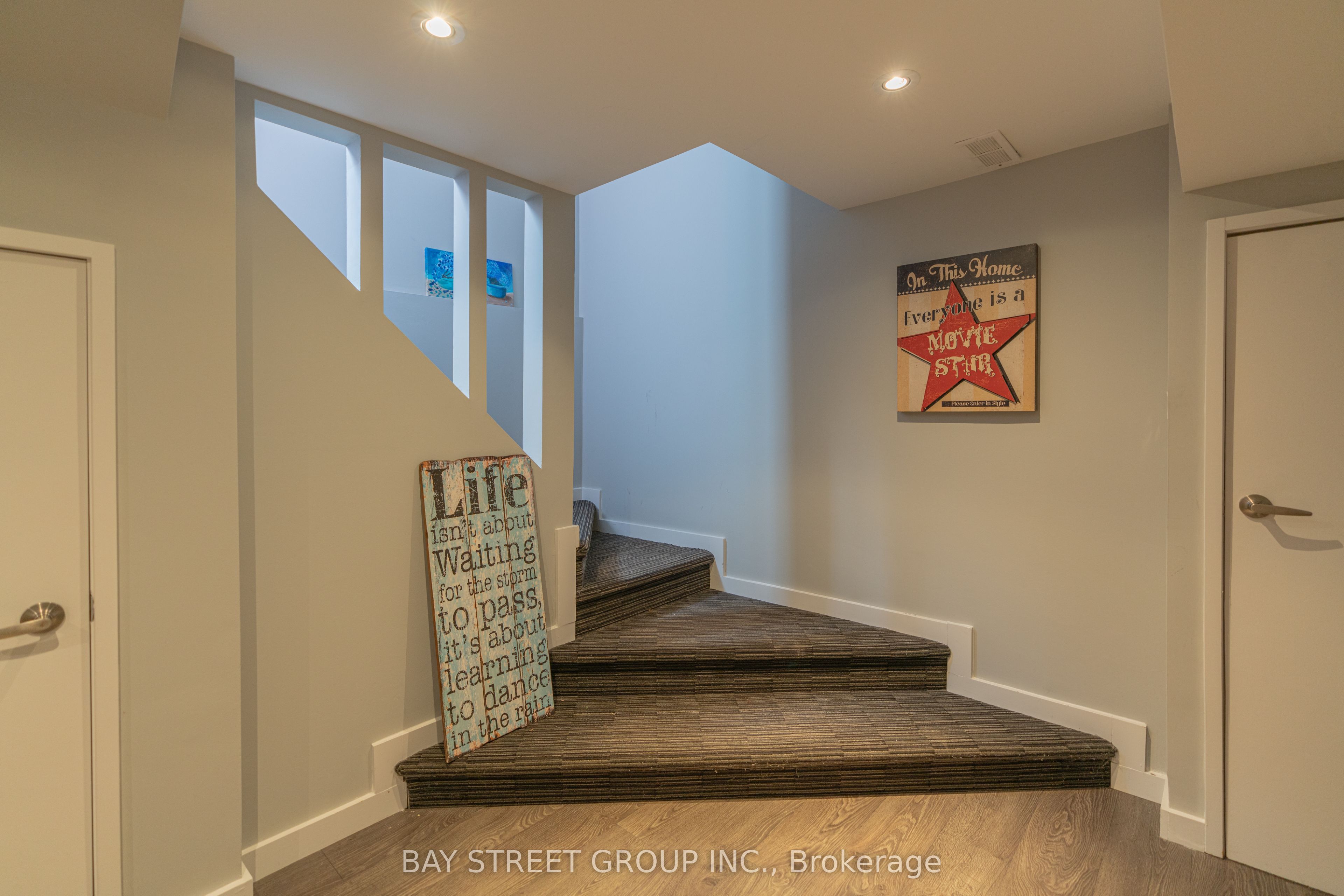40 Woodmans Chart Property Photo 25
