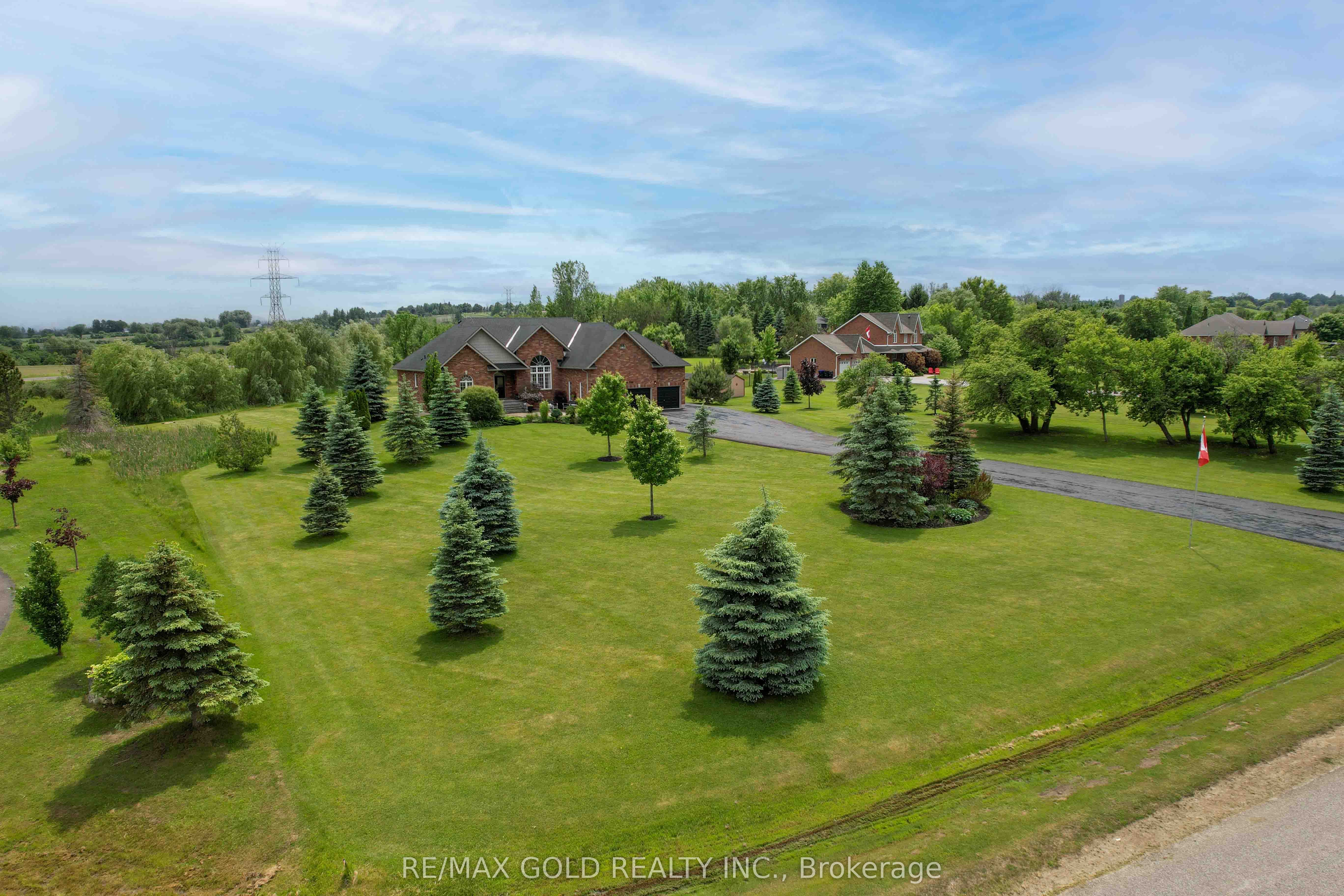 9 Apple Valley Lane Property Photo 3