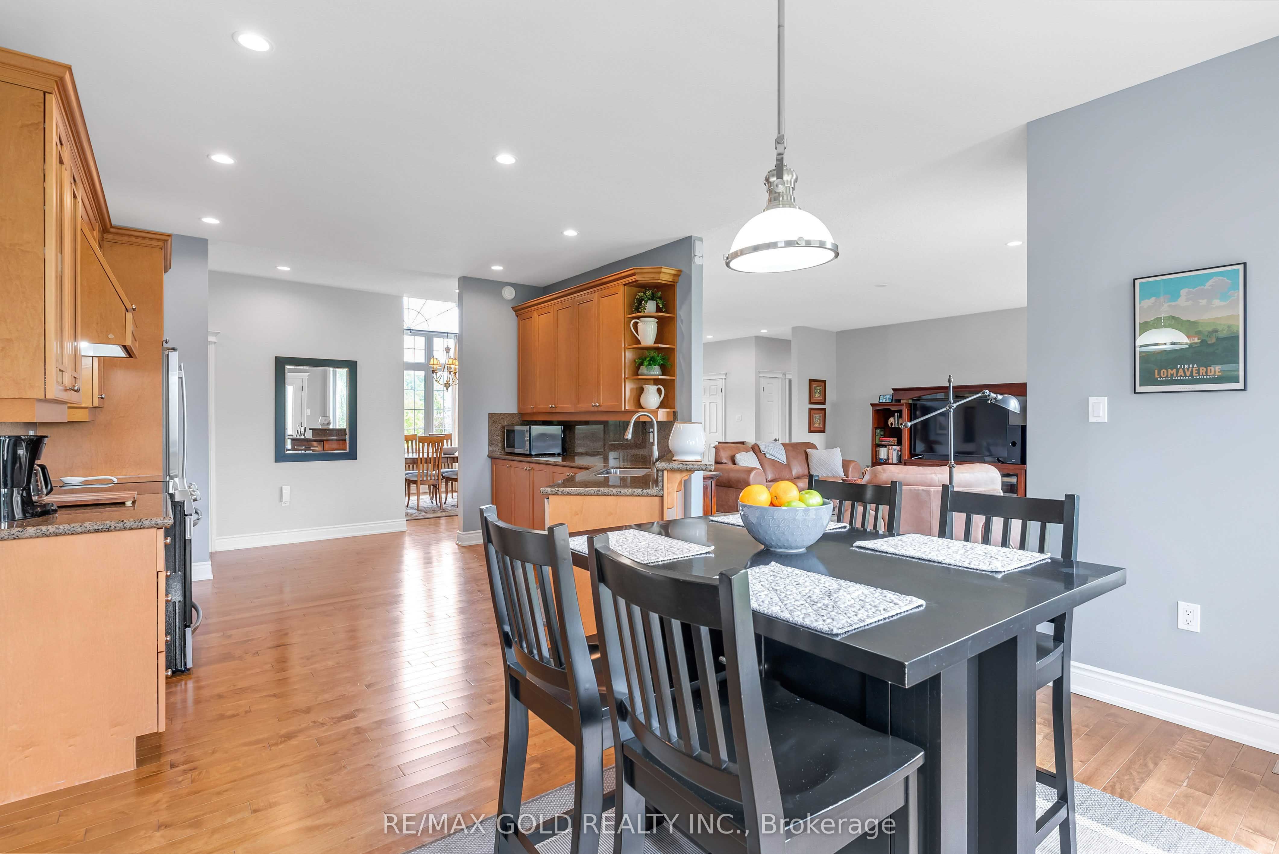 9 Apple Valley Lane Property Photo 12