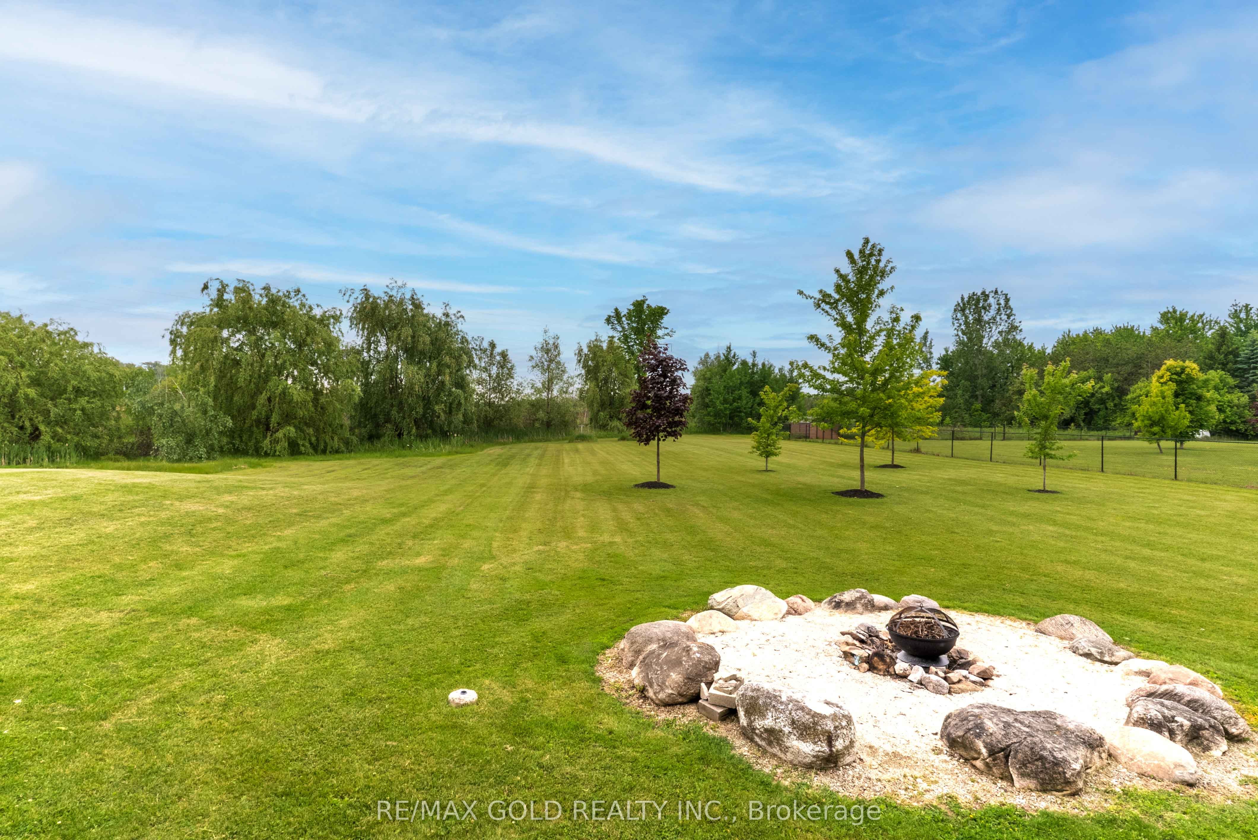 9 Apple Valley Lane Property Photo 45
