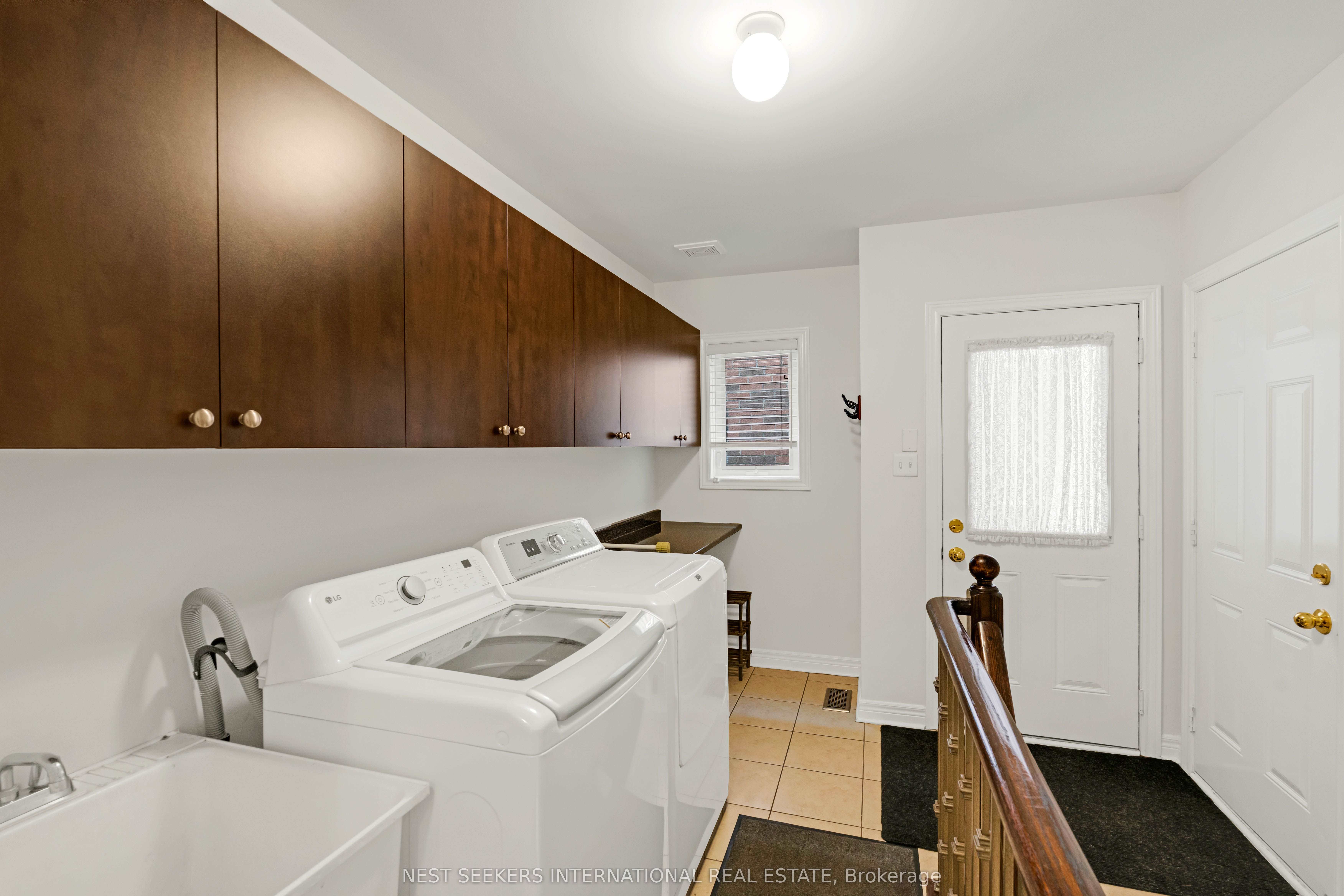 380 Vellore Park Avenue Property Photo 18