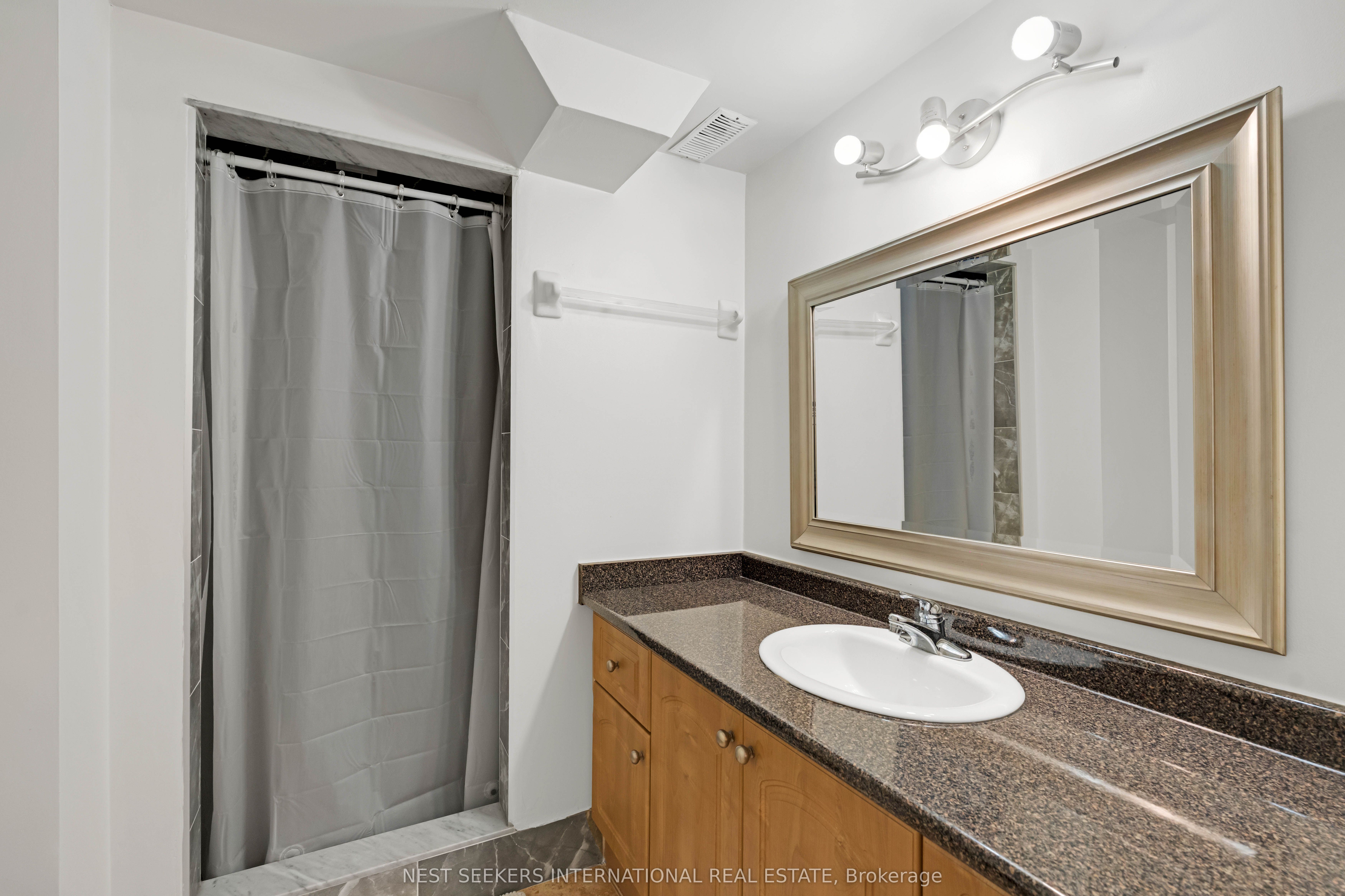 380 Vellore Park Avenue Property Photo 27
