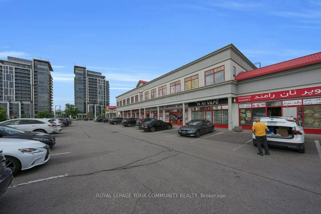 9631 Yonge Street 204 Property Photo 8