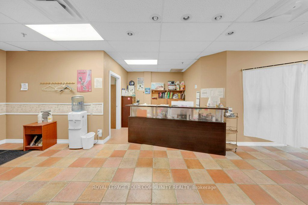9631 Yonge Street 204 Property Photo 12