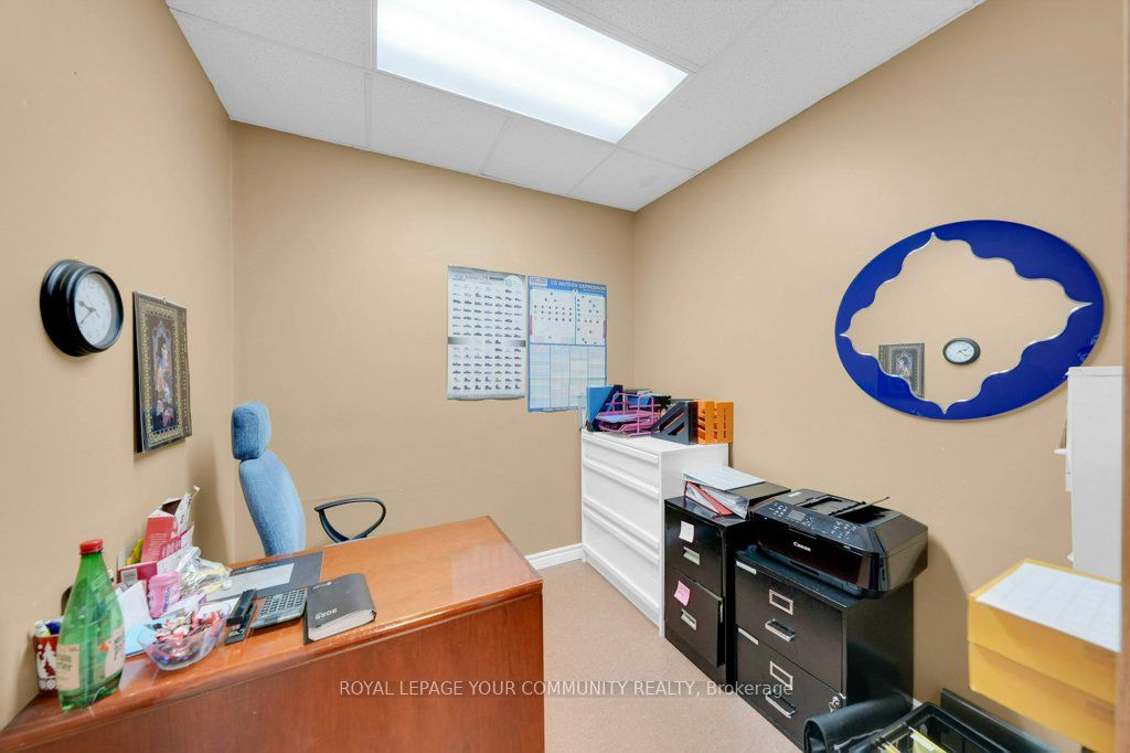 9631 Yonge Street 204 Property Photo 14