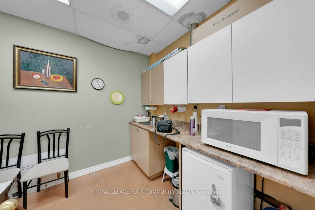 9631 Yonge Street 204 Property Photo 24