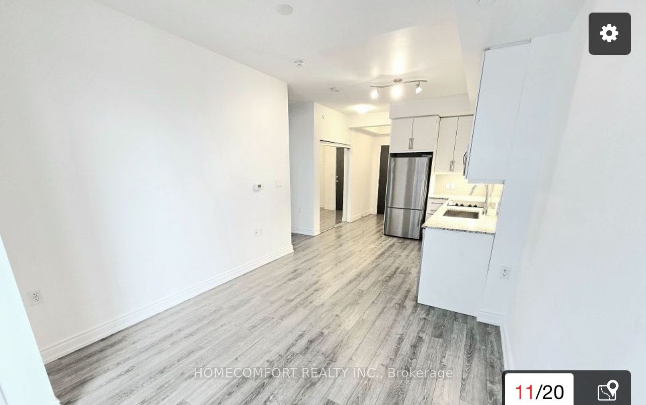#1105a - 9608 Yonge Street Property Photo 10