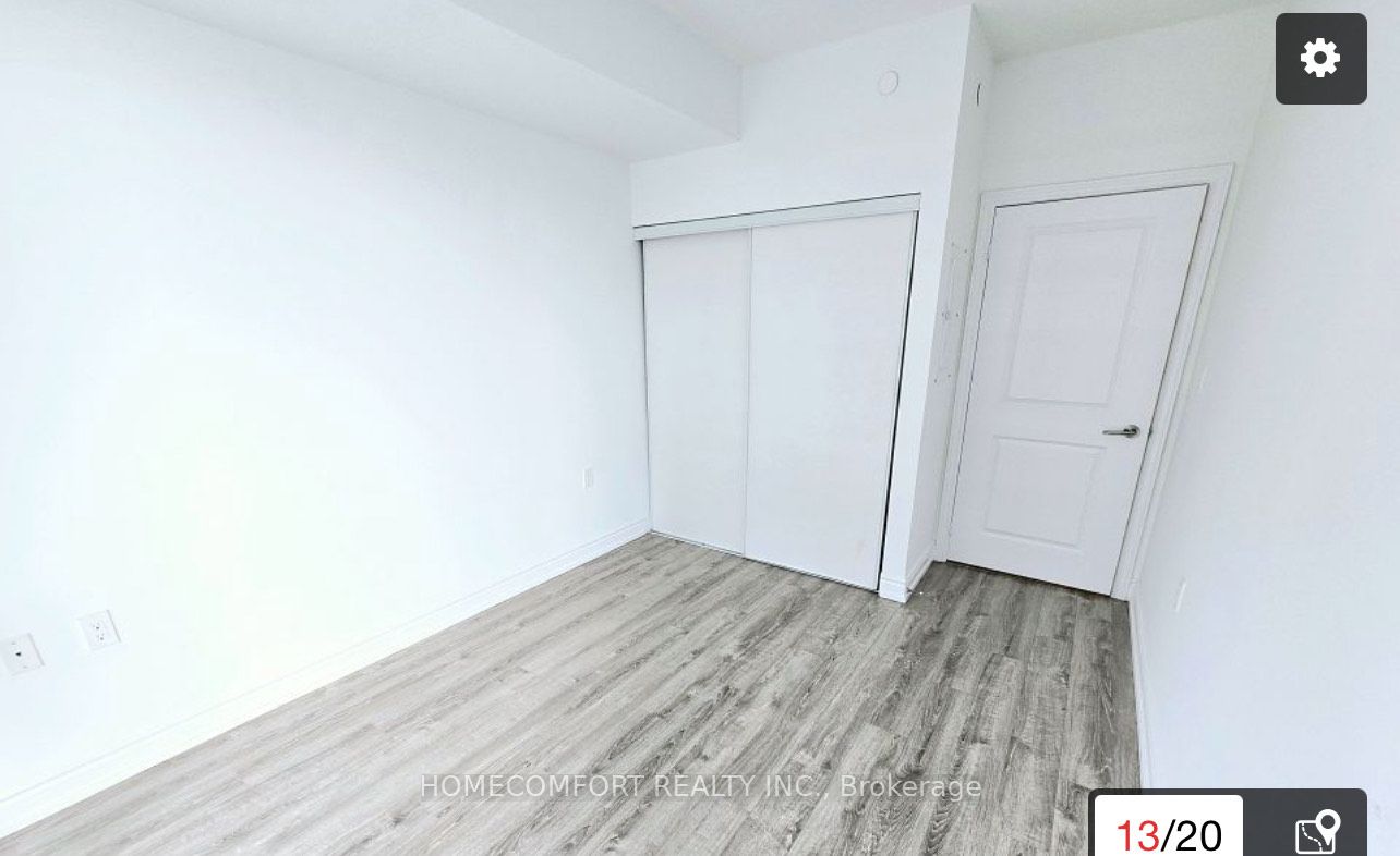 #1105a - 9608 Yonge Street Property Photo 12