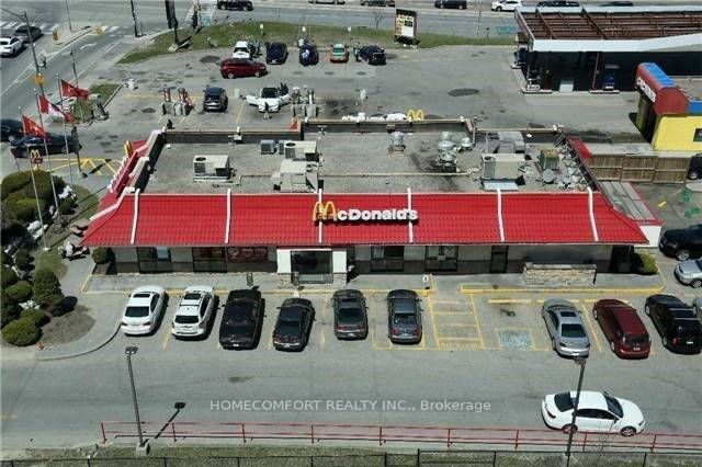 #1105a - 9608 Yonge Street Property Photo 15
