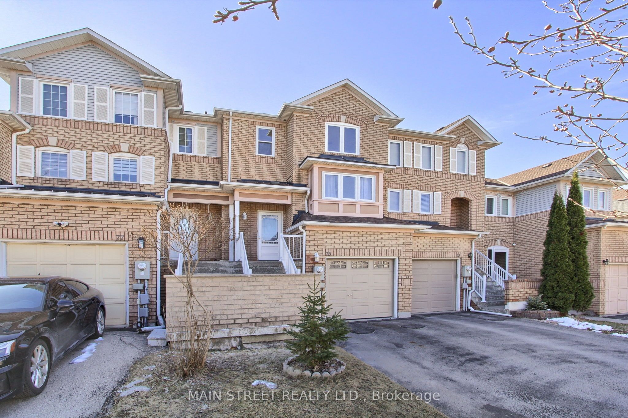 75 Baywell Cres Property Photo 3