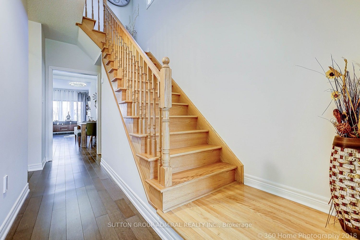 4 Spring Arbour Rd Property Photo 2