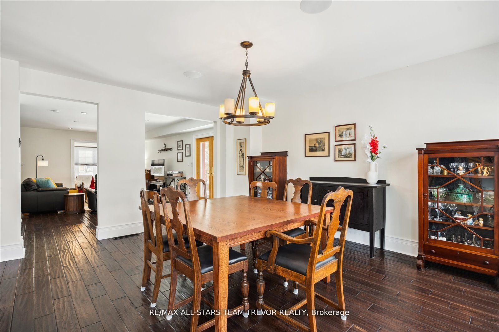 27 Corbett Crescent Property Photo 6