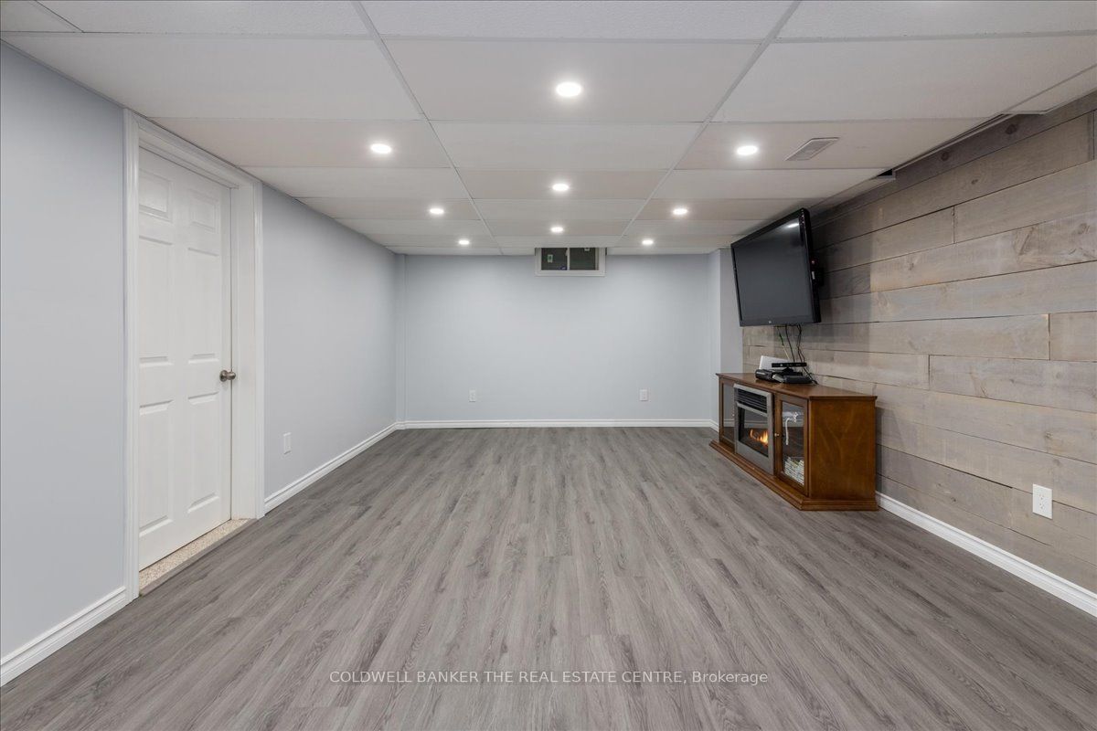 290 Greenwood Drive Property Photo 17