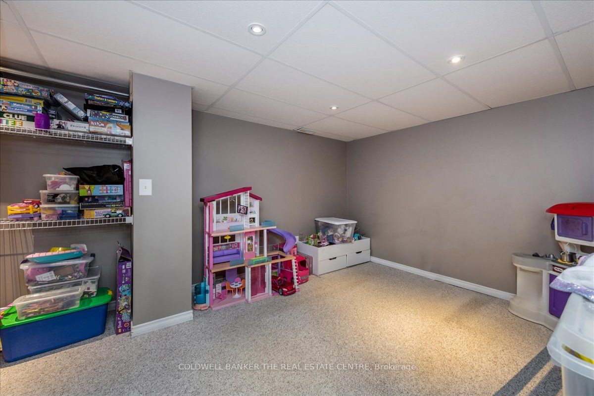 290 Greenwood Drive Property Photo 18