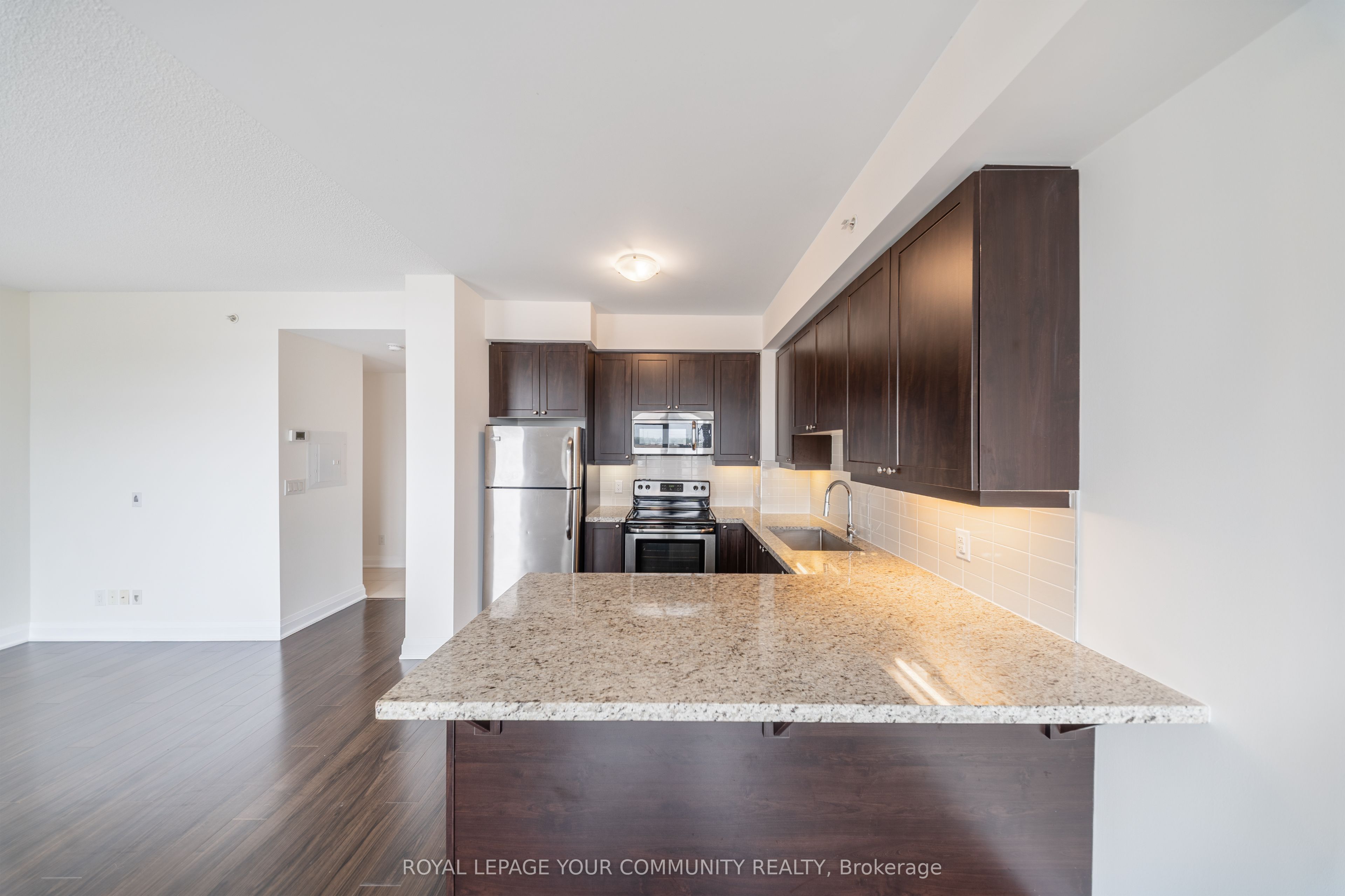 24 Woodstream Blvd Property Photo 12