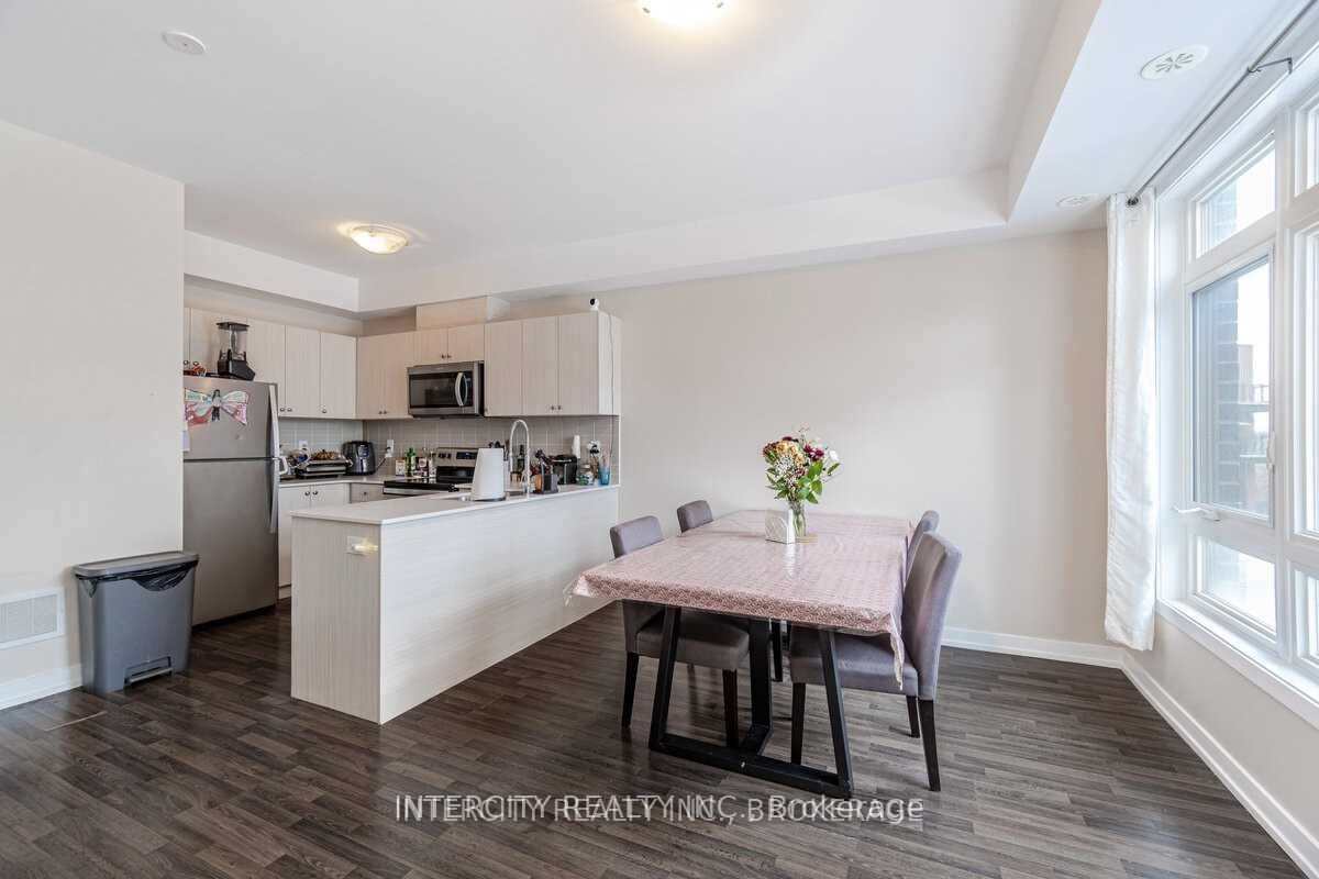 218 Dalhousie St Property Photo 8