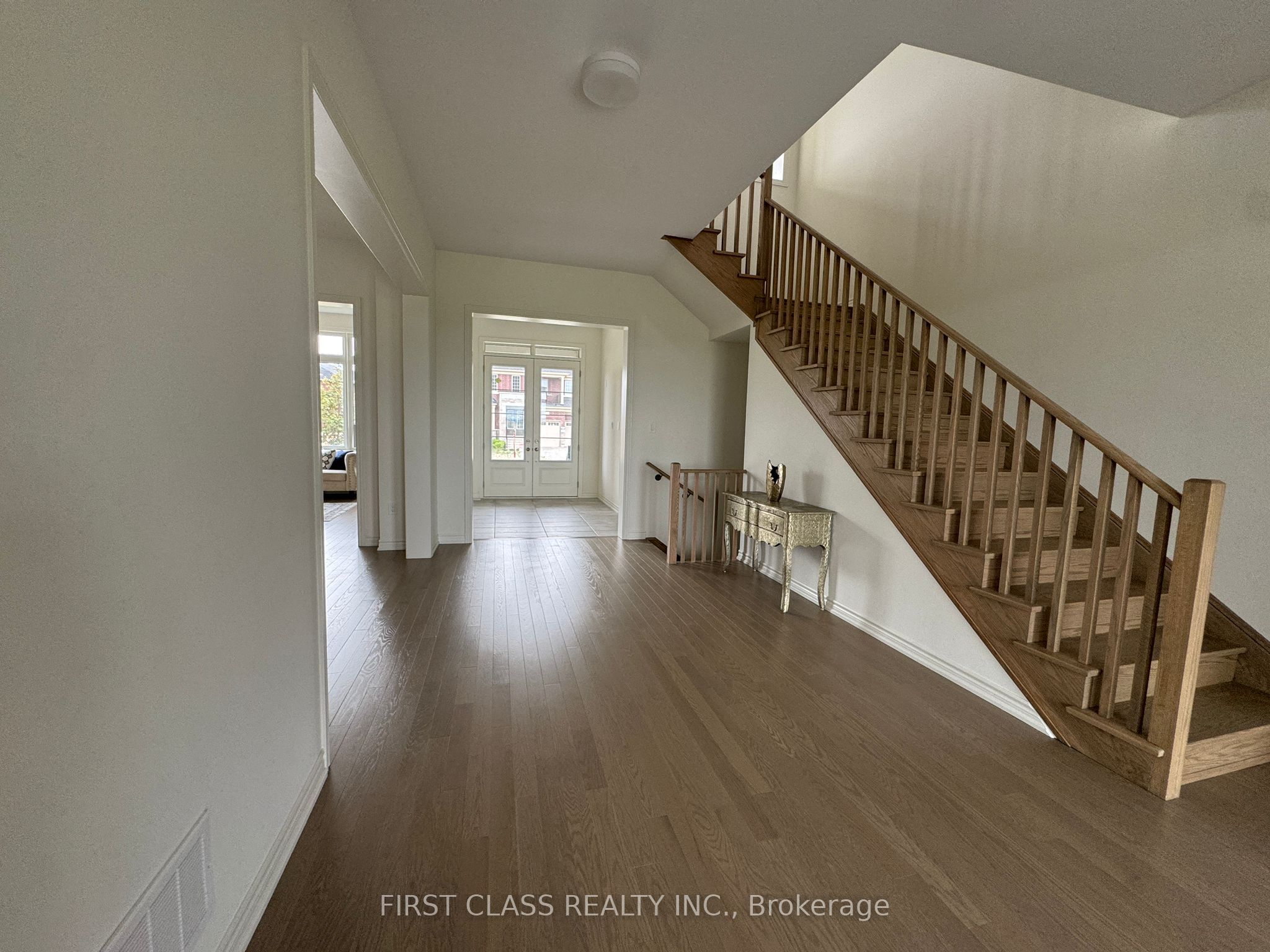61 Marigold Boulevard Property Photo 3