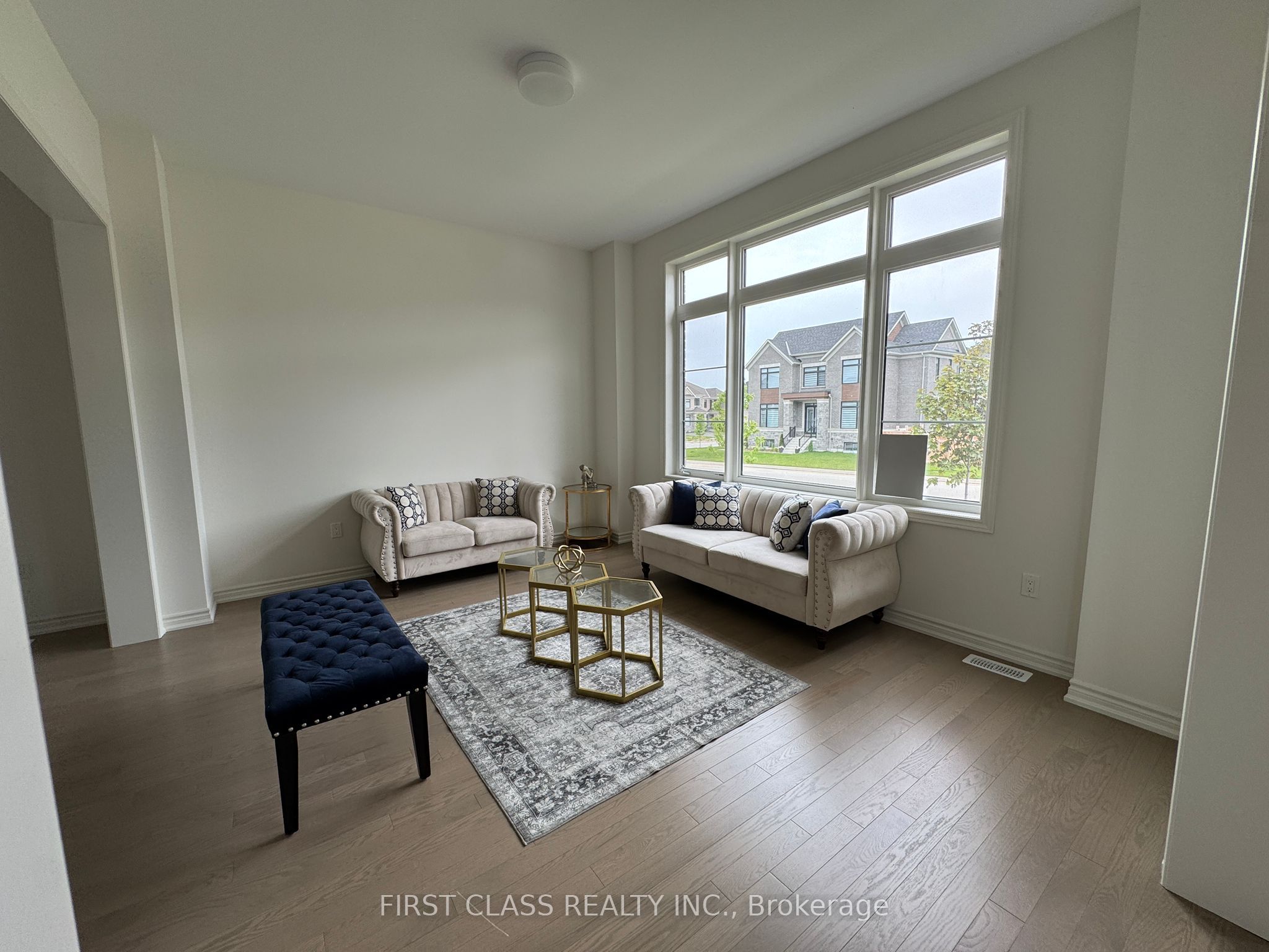 61 Marigold Boulevard Property Photo 6
