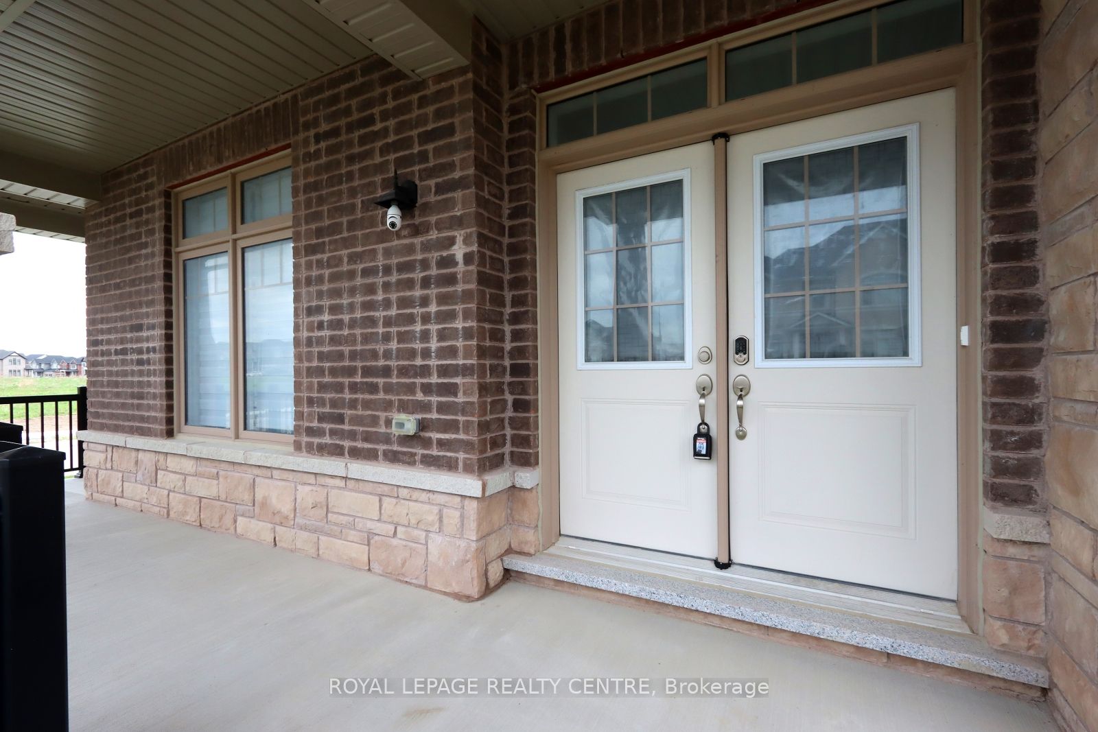 1131 Cole Street Property Photo 5